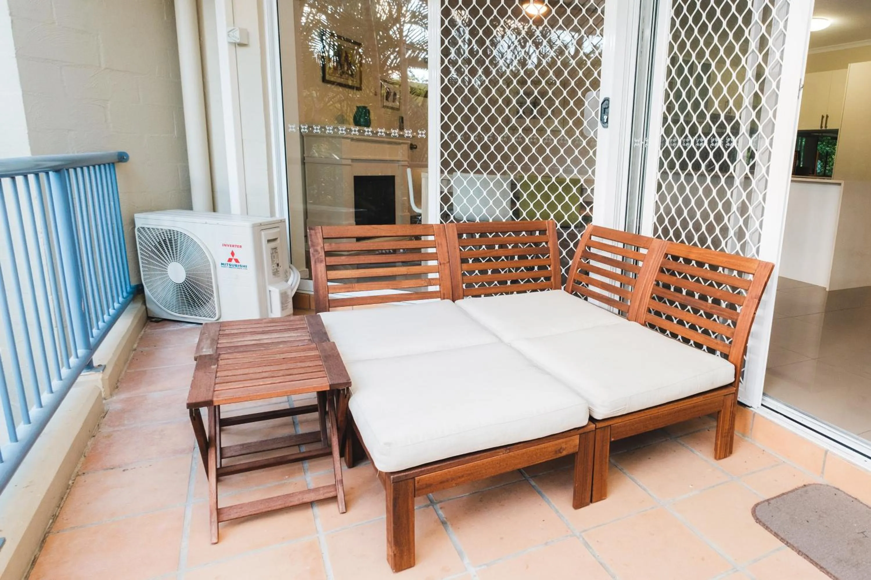 Balcony/Terrace in Sanctuary Lake Apartments