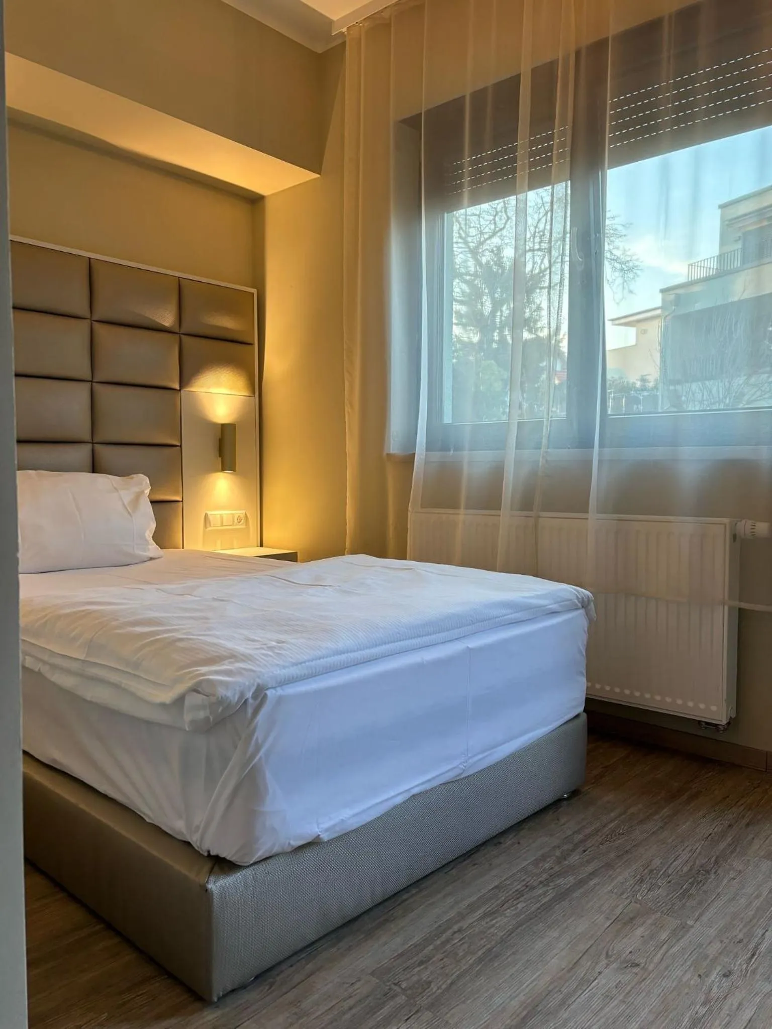 Bed in Hotel Athen Kelsterbach Frankfurt Airport