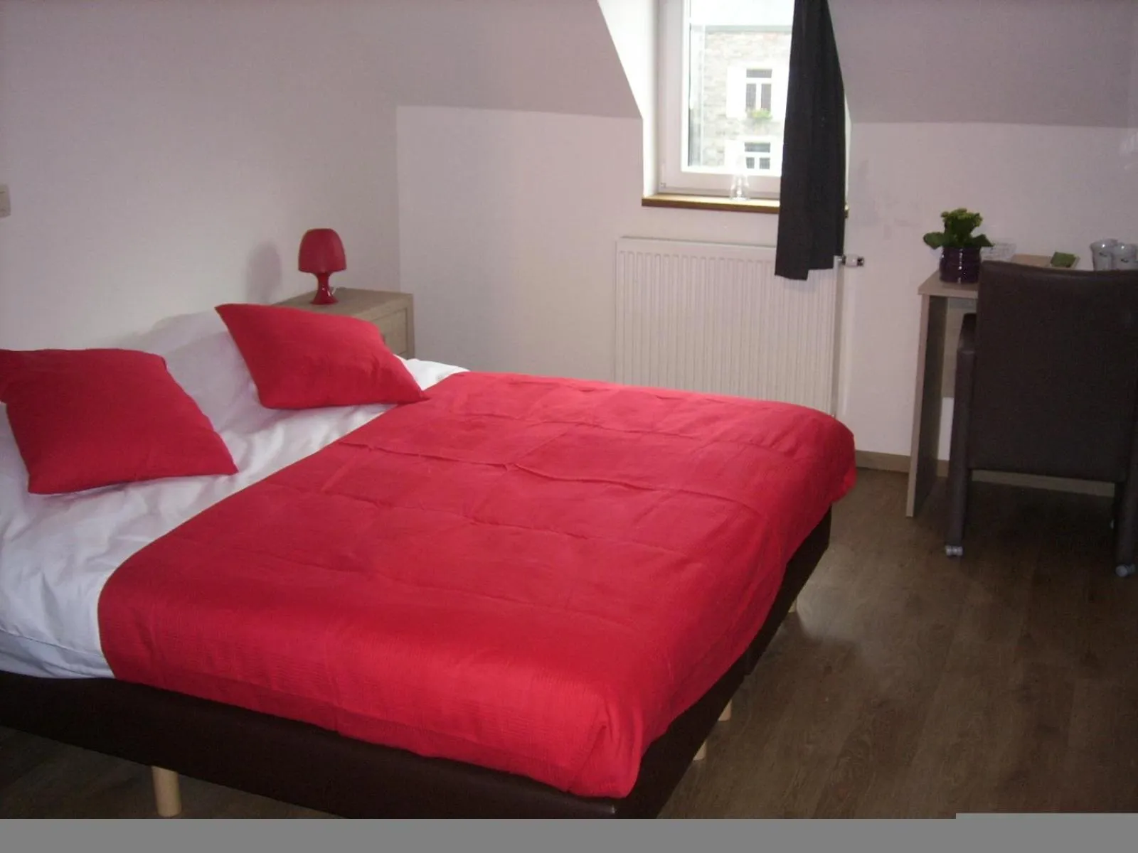 Bed in Auberge Le Temps des Saveurs