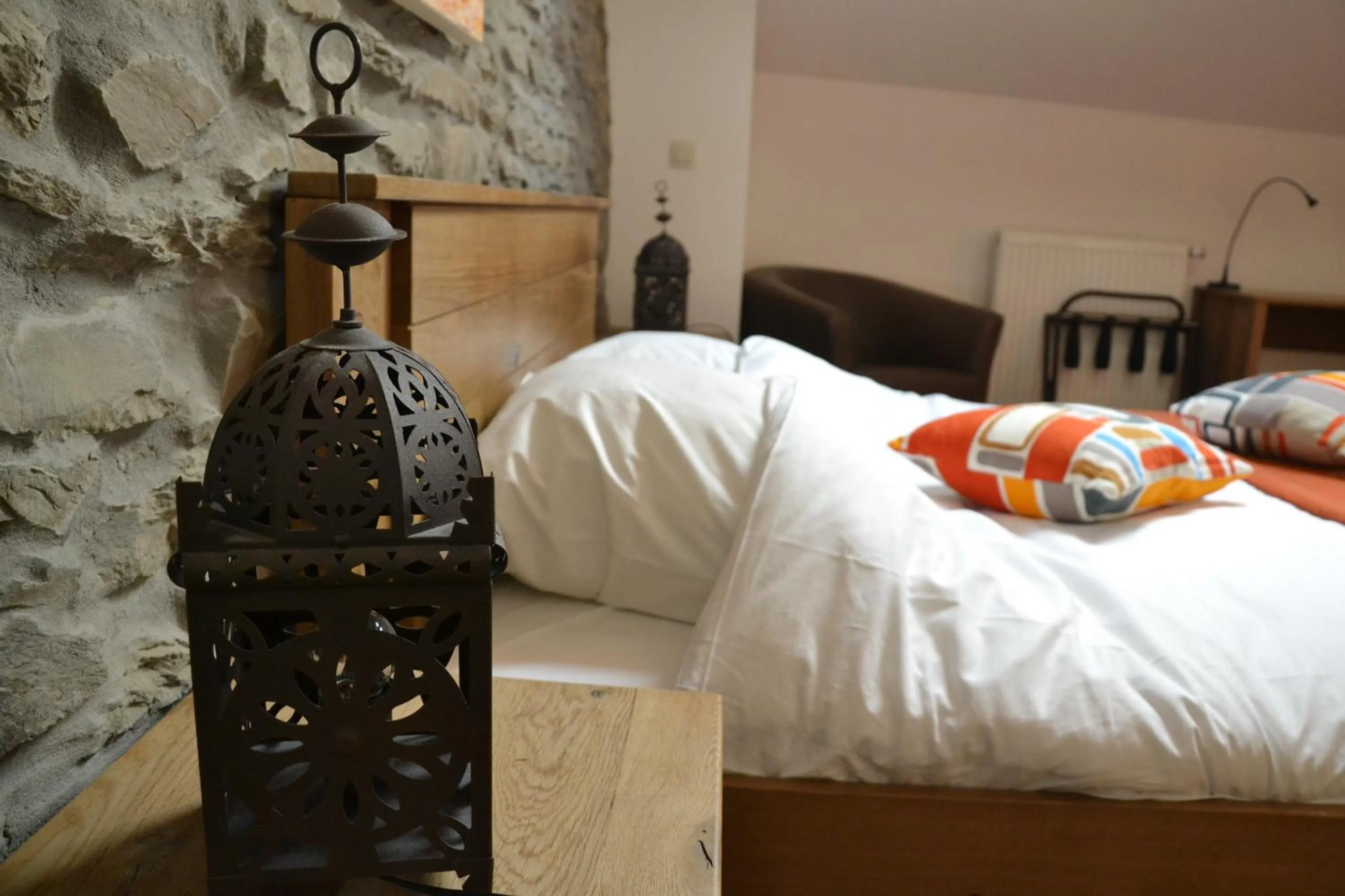 Bed in Auberge Le Temps des Saveurs