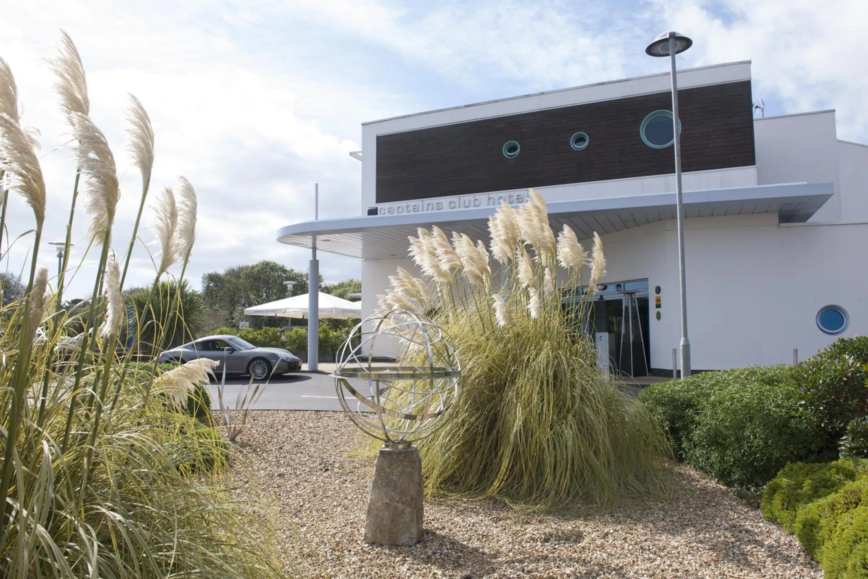 Property building in Captain's Club Hotel & Spa