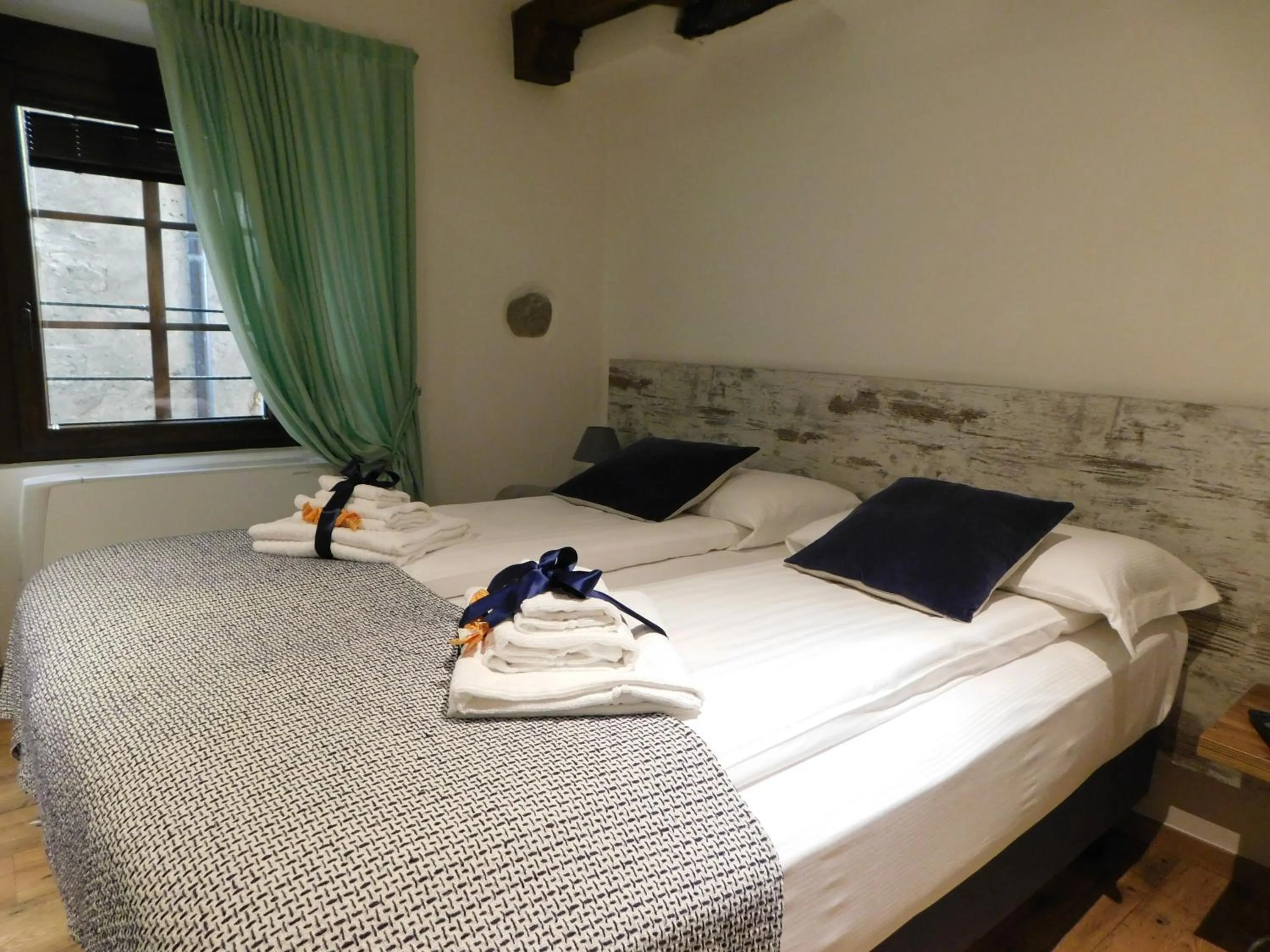 Bedroom, Bed in NicoMat Rooms