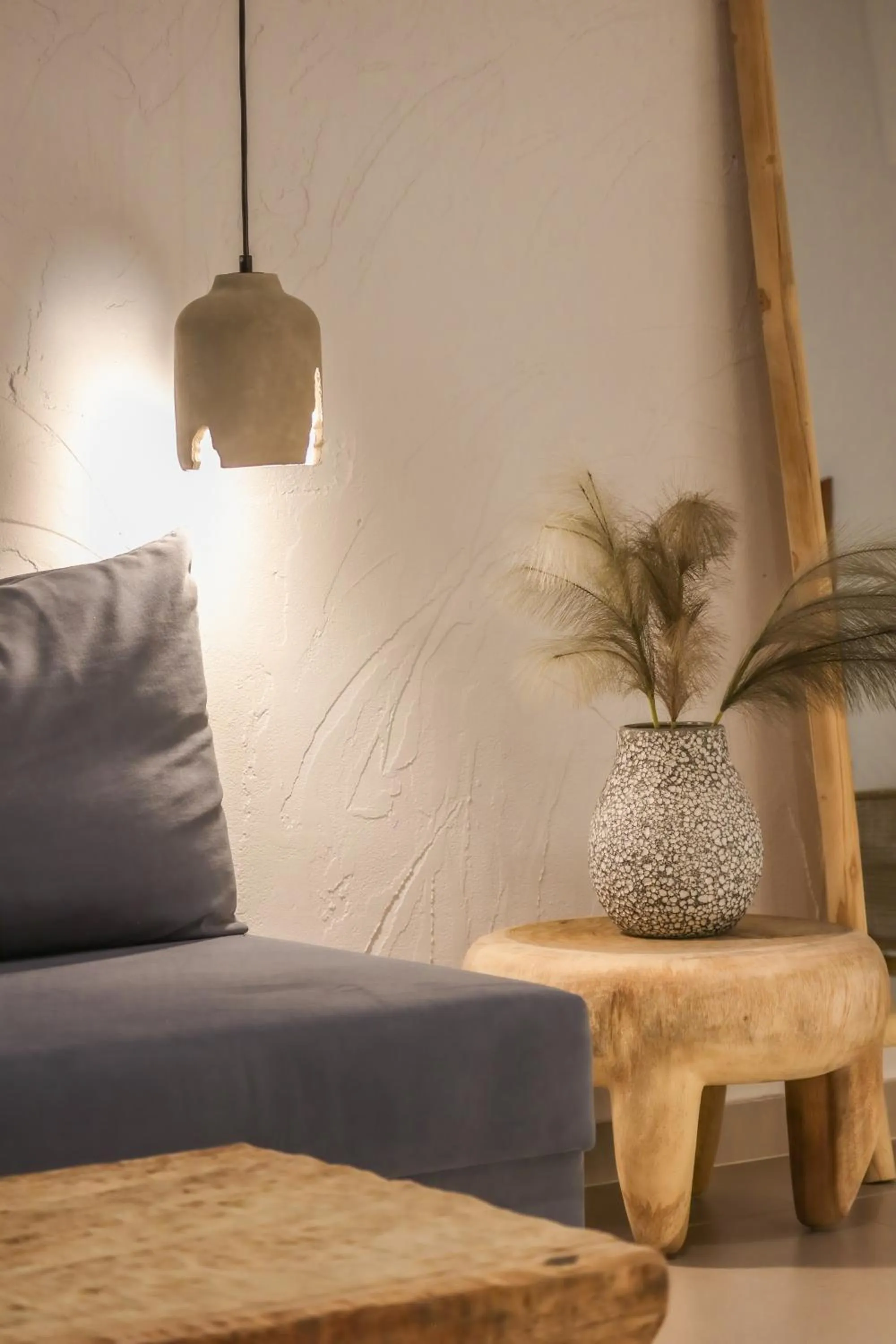 Delfini Beach Hotel & Suites