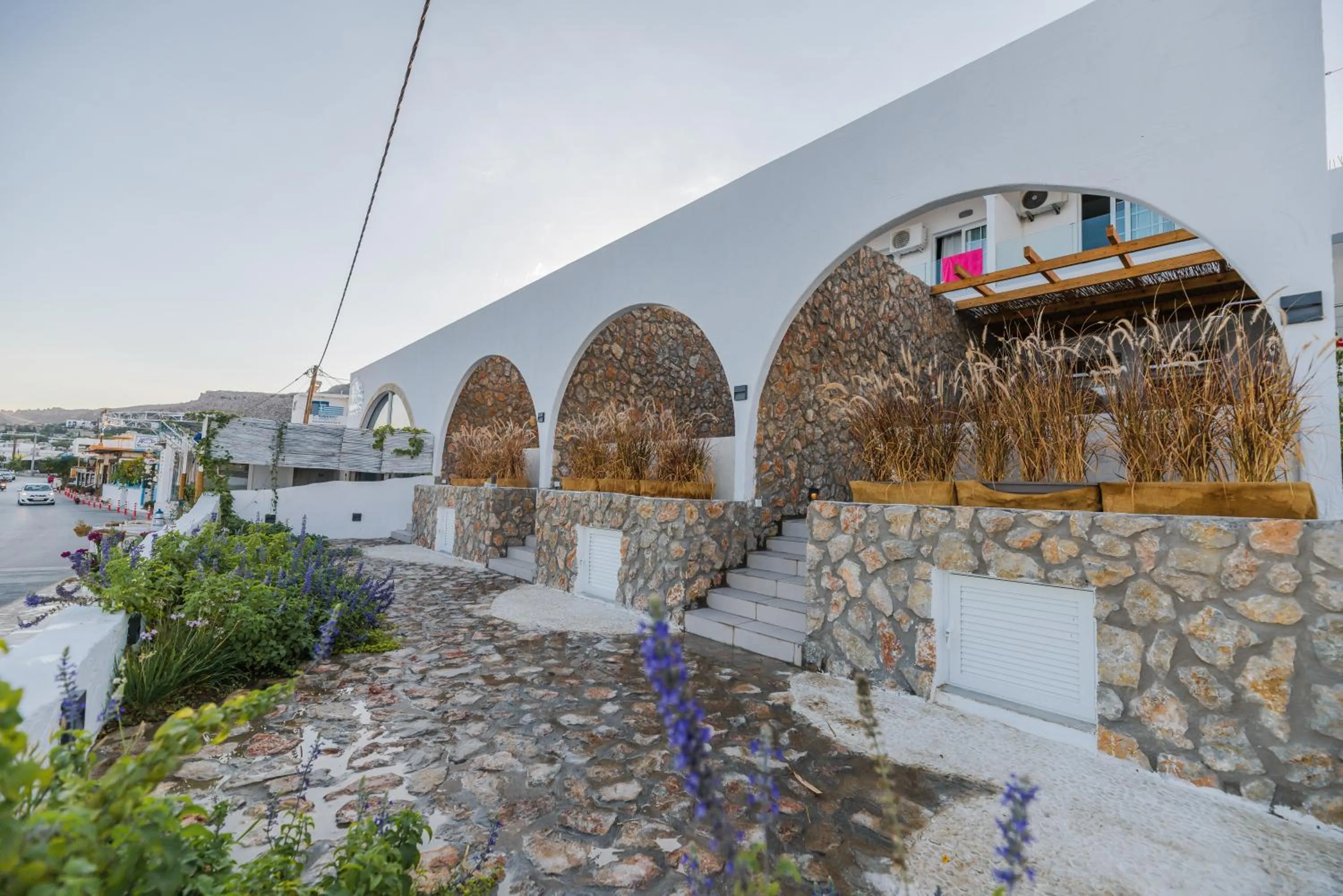 Delfini Beach Hotel & Suites