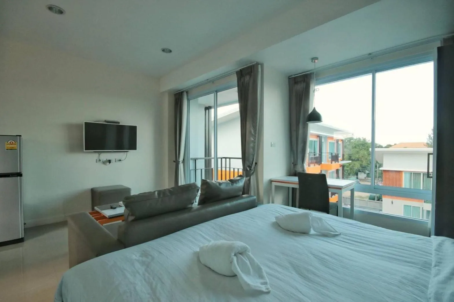 Bed in Long N Joy Samui