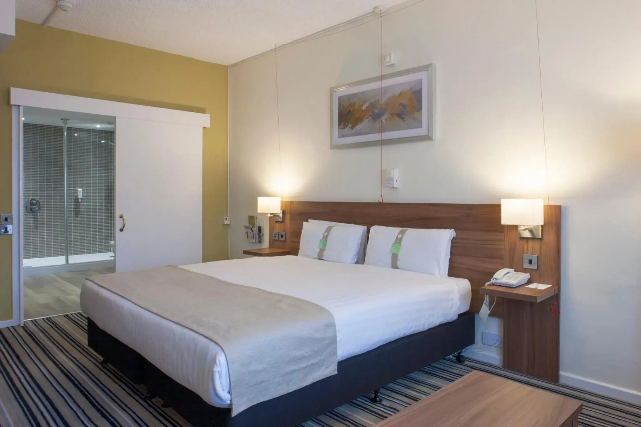 Standard Double Room - Disability Access in Holiday Inn Lancaster by IHG Standard Double Room - Disability Access in Holiday Inn Lancaster by IHG