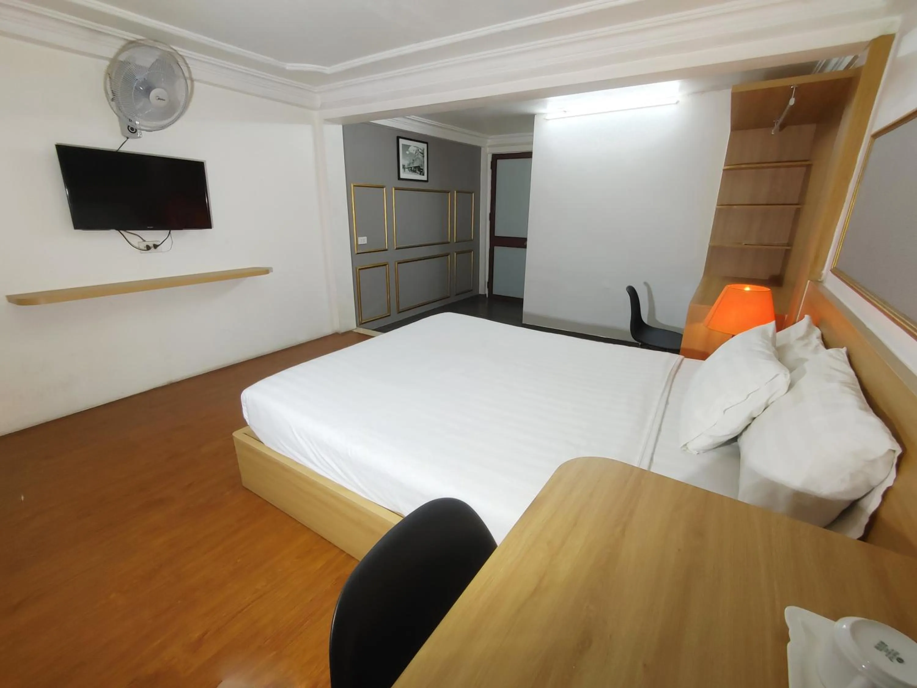 Bedroom, Bed in Hanoi Discovery Old Quarter Hotel