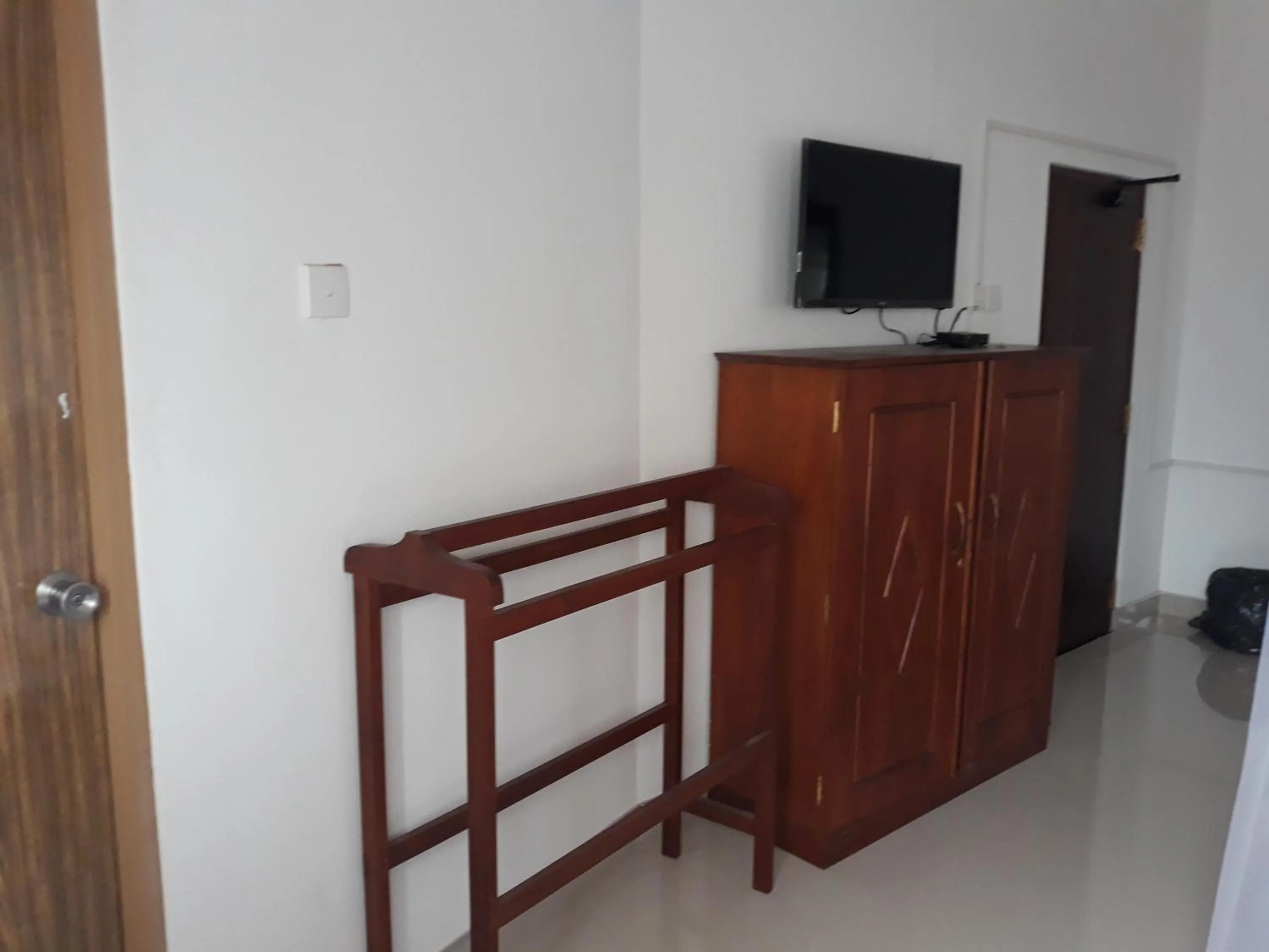 Communal lounge/ TV room, Bed in Padmi Villa