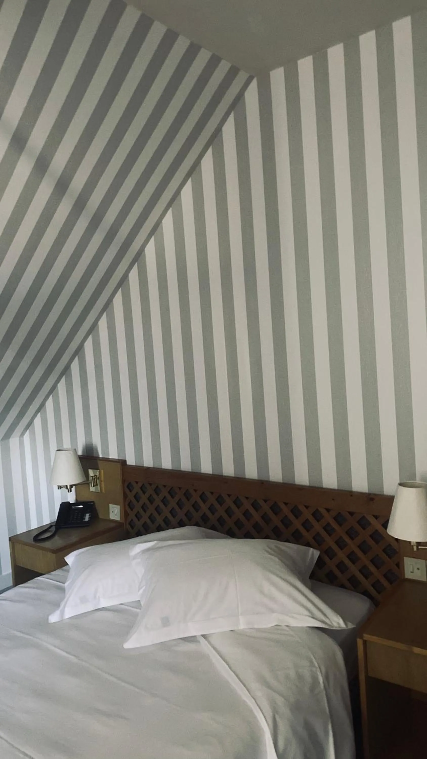 Bed in Blanche de Castille