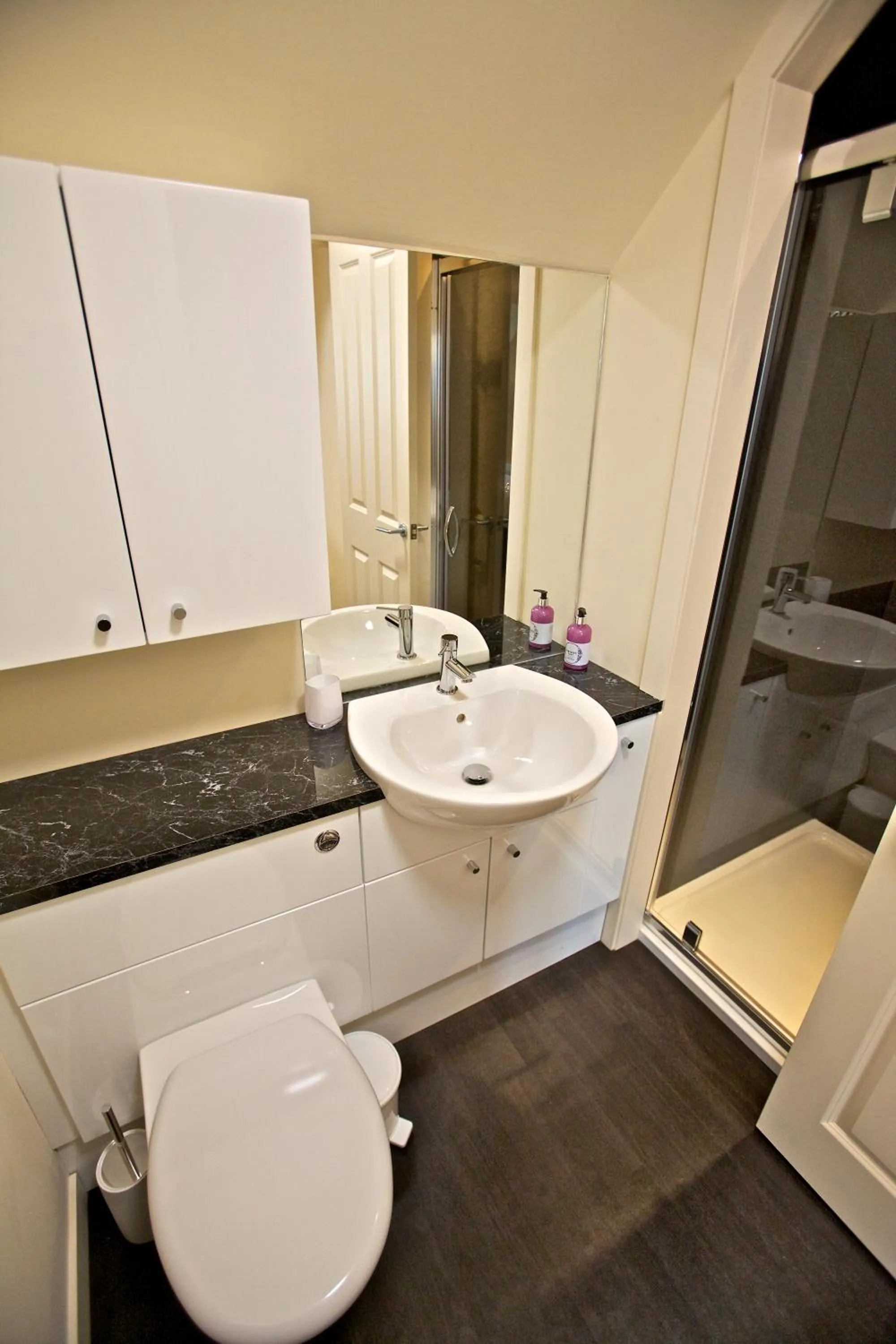 Bathroom in Heatherlea