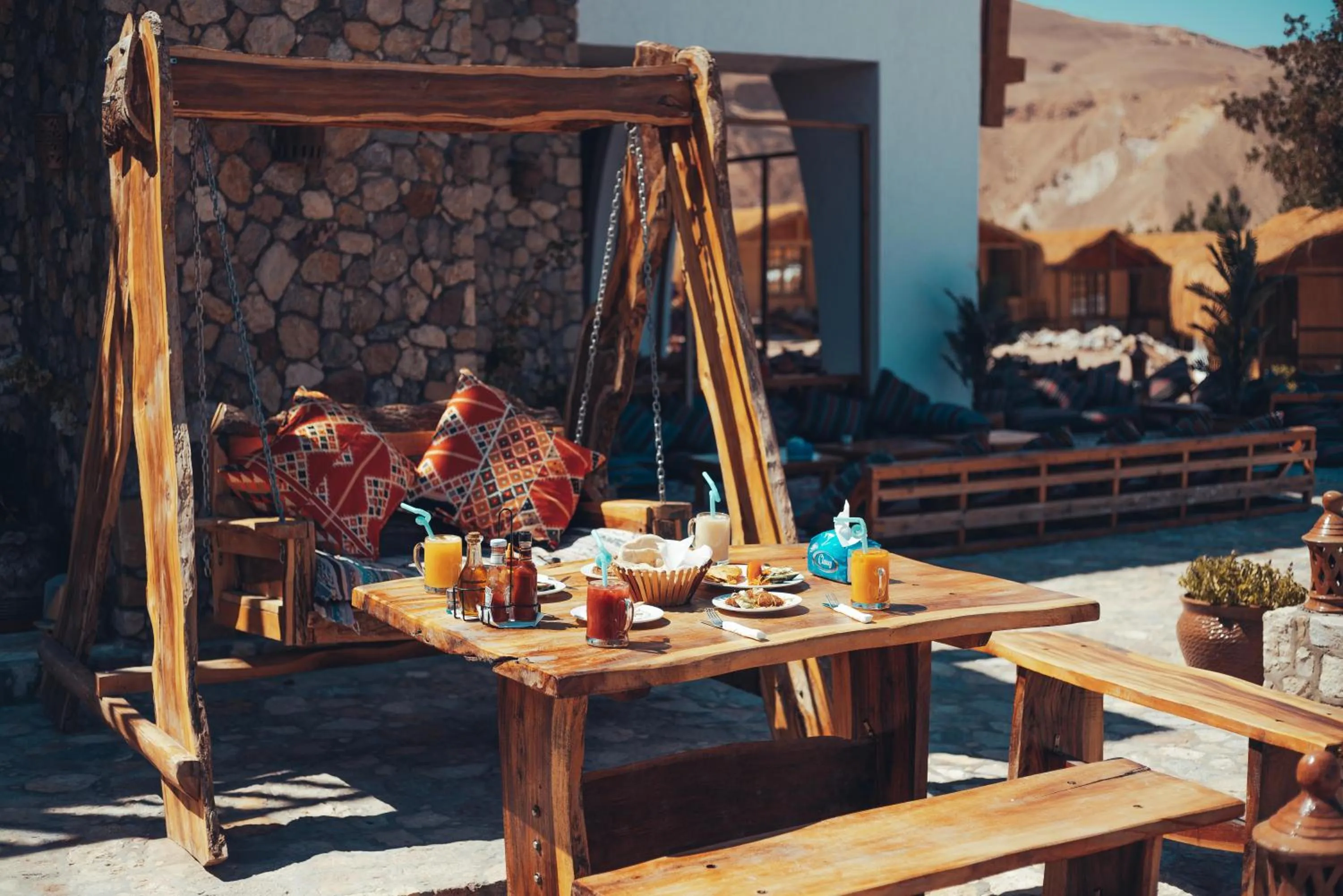 Restaurant/places to eat in Paradise Sweir