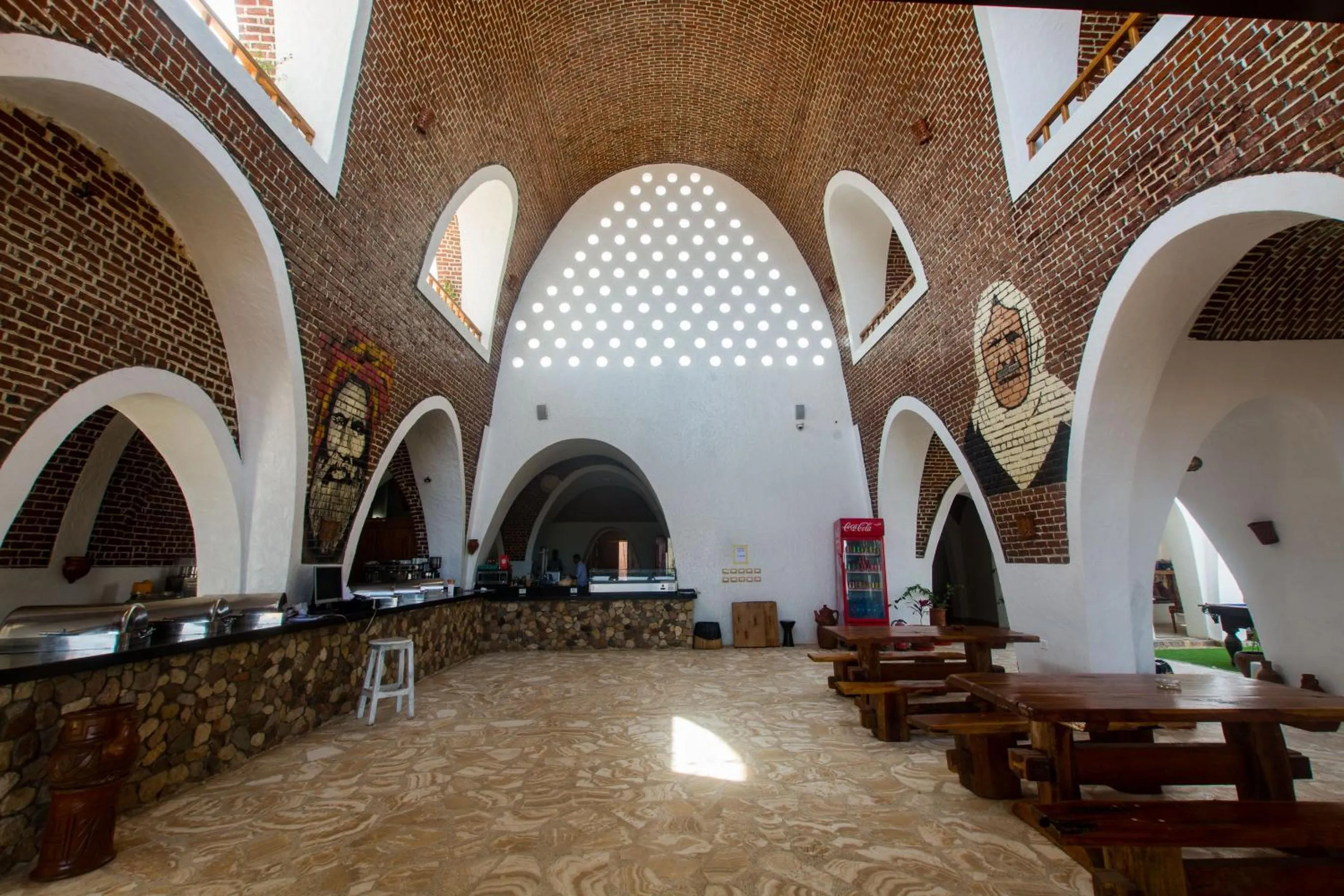 Restaurant/places to eat in Paradise Sweir