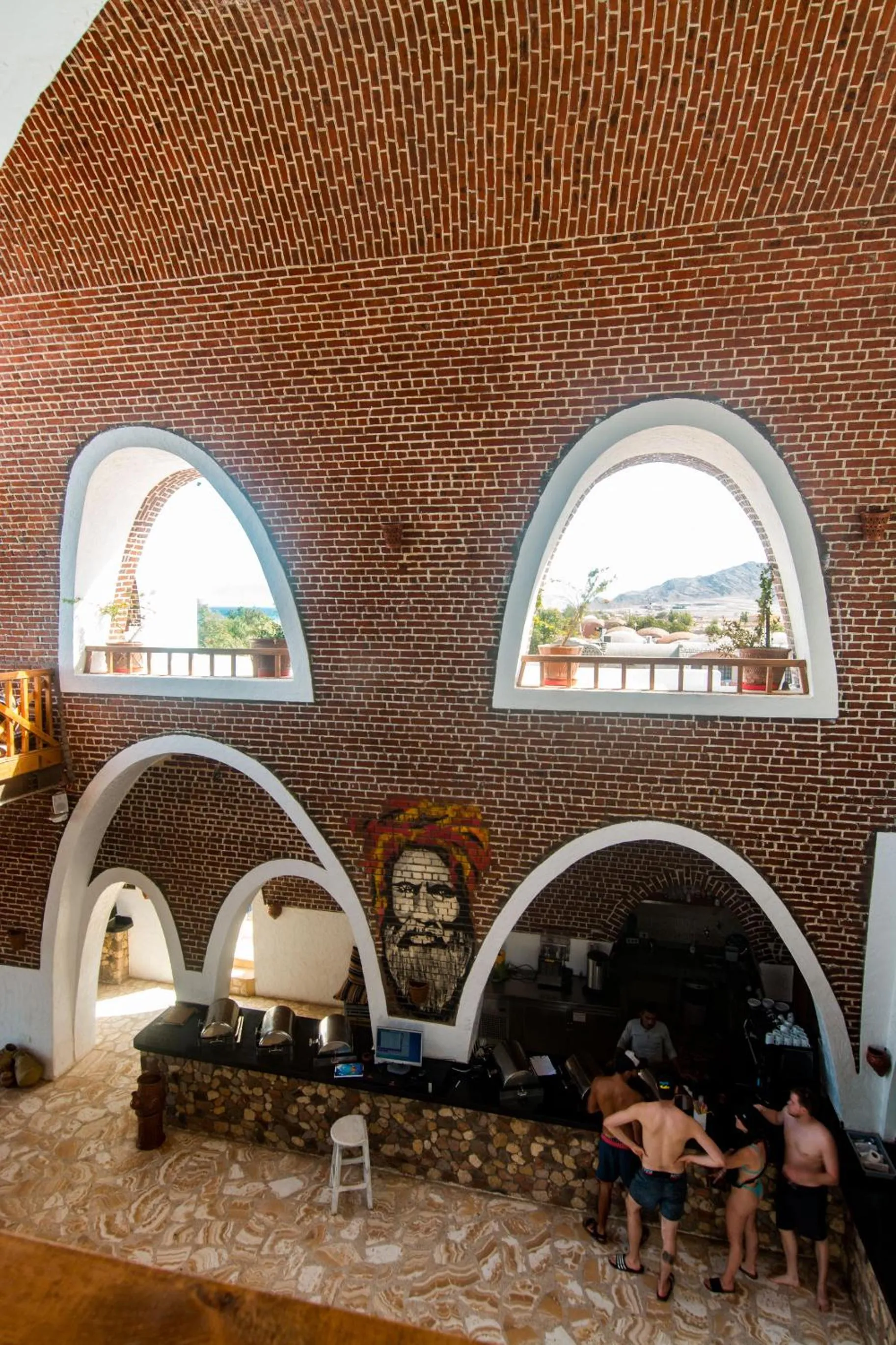 Restaurant/places to eat in Paradise Sweir