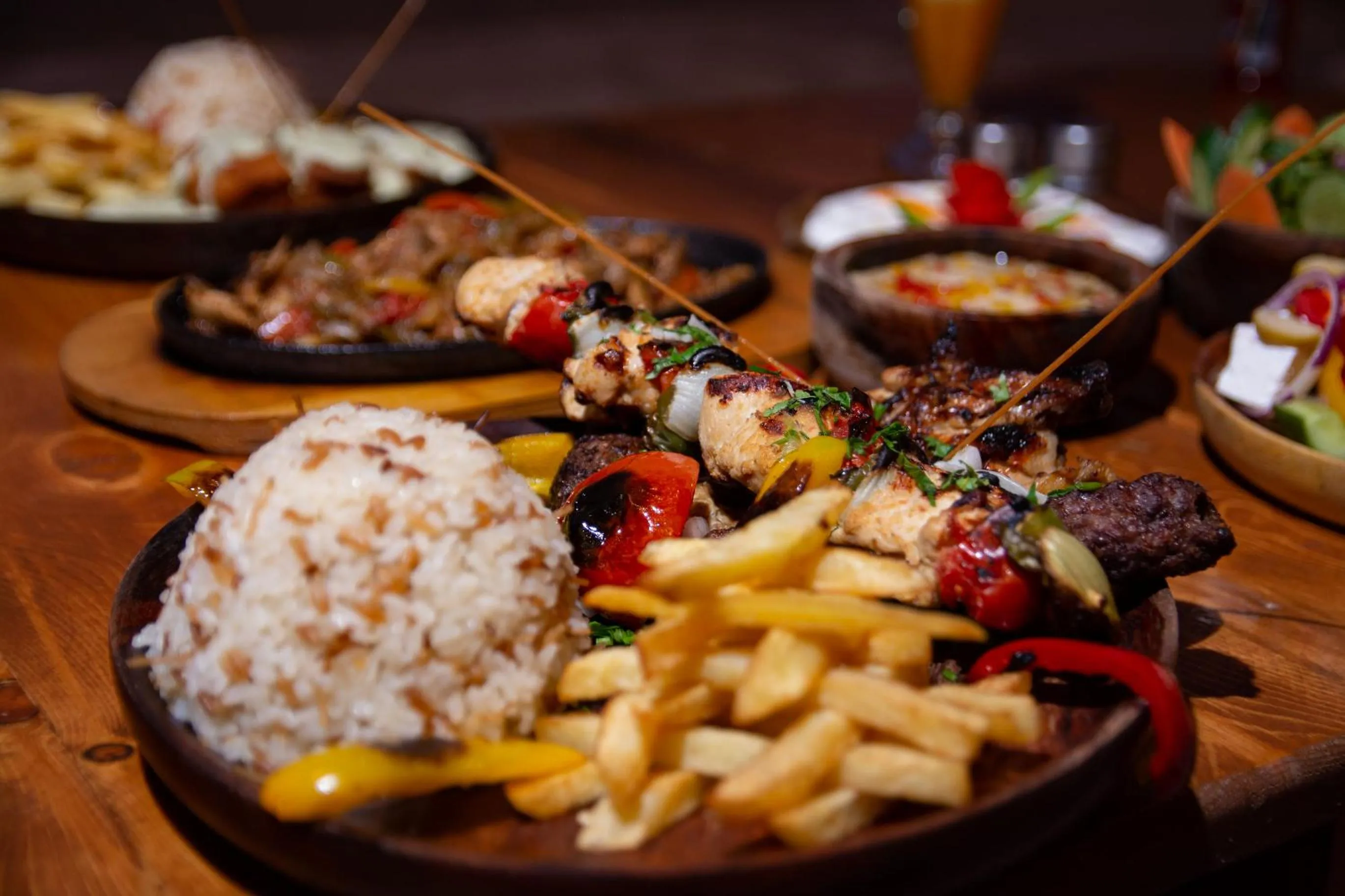 Restaurant/places to eat in Paradise Sweir