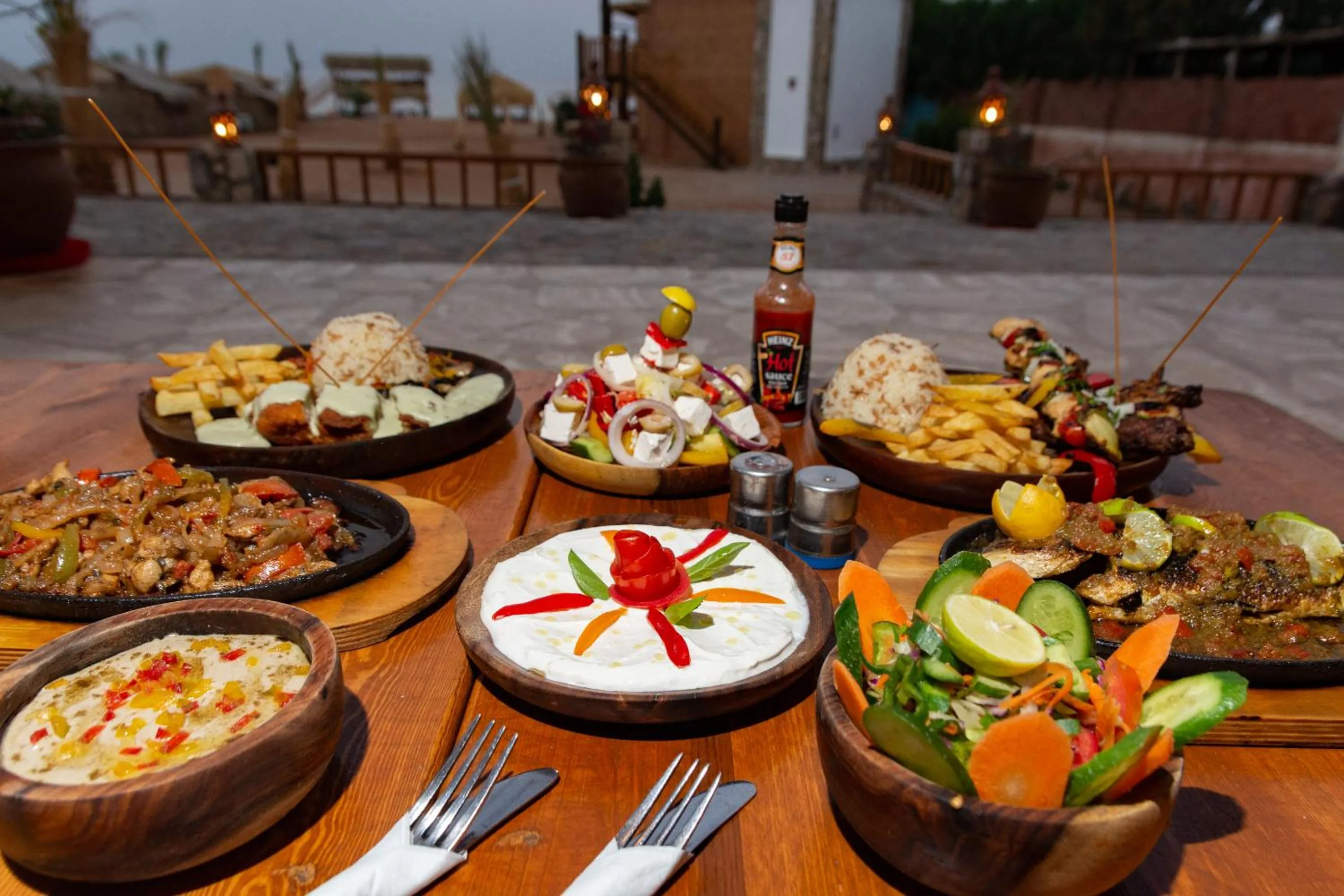 Restaurant/places to eat in Paradise Sweir