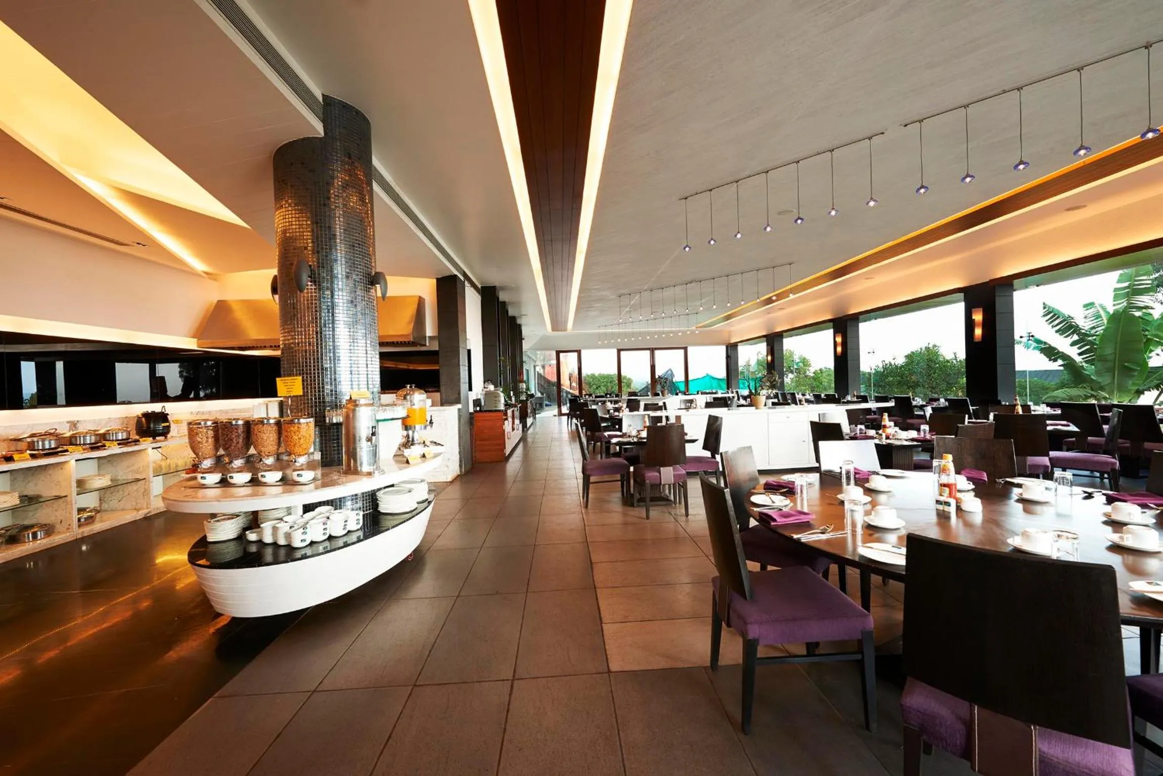 Restaurant/places to eat in Brightland Resort & Spa