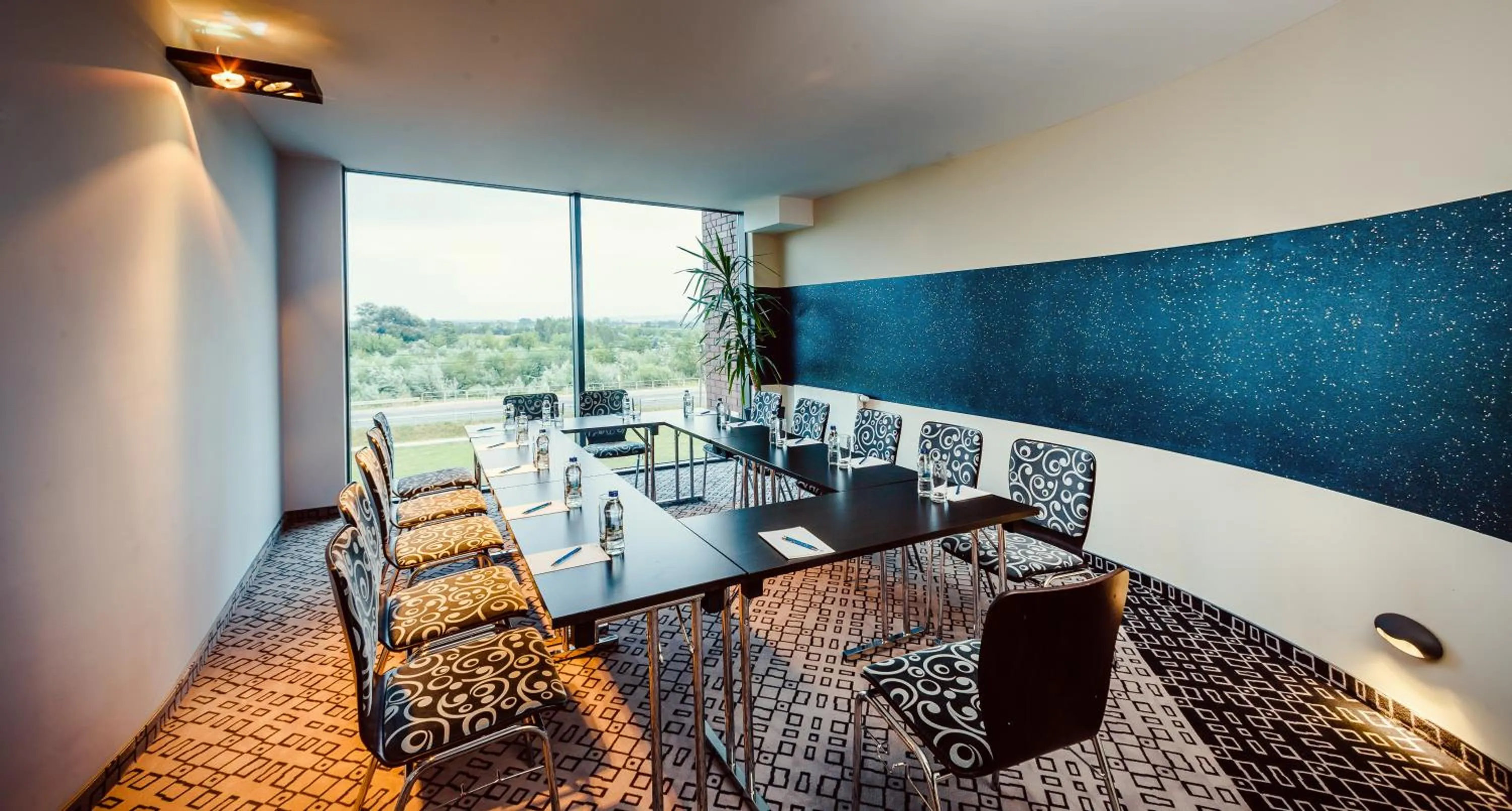 Business facilities in Blue Diamond Hotel Active SPA