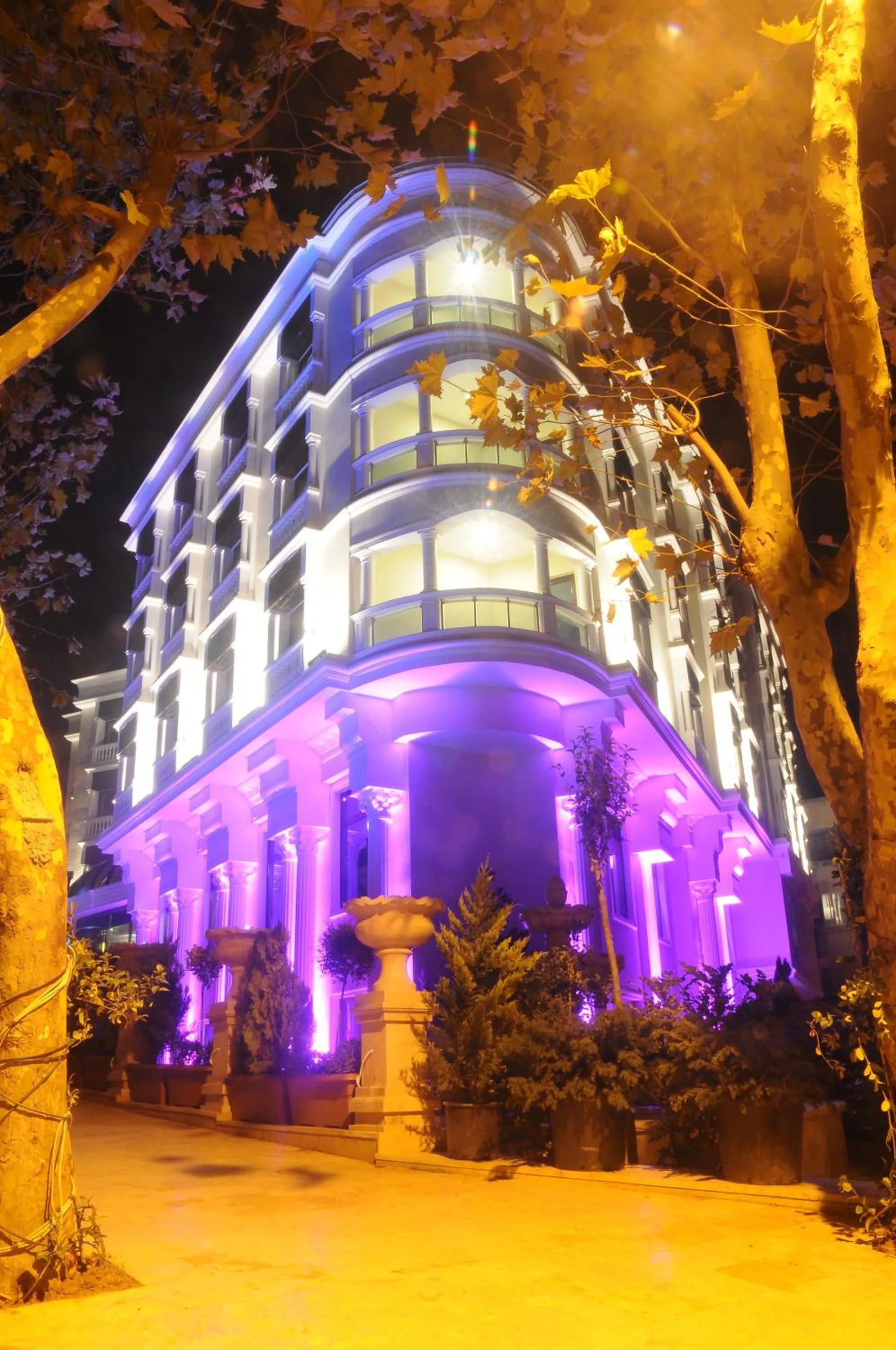 Facade/entrance in Paradise Island Hotel