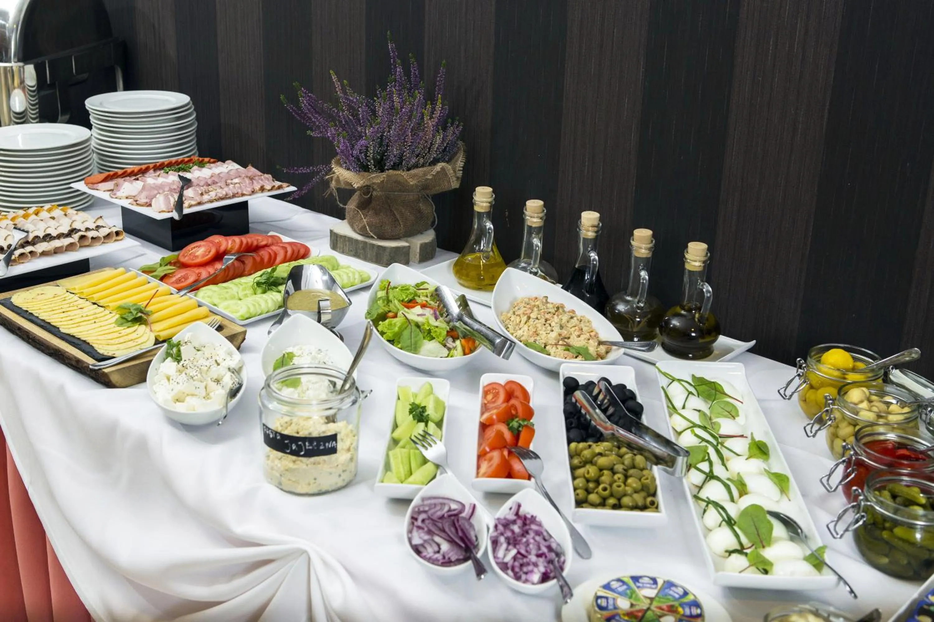 Food and drinks in Dwór Dwikozy