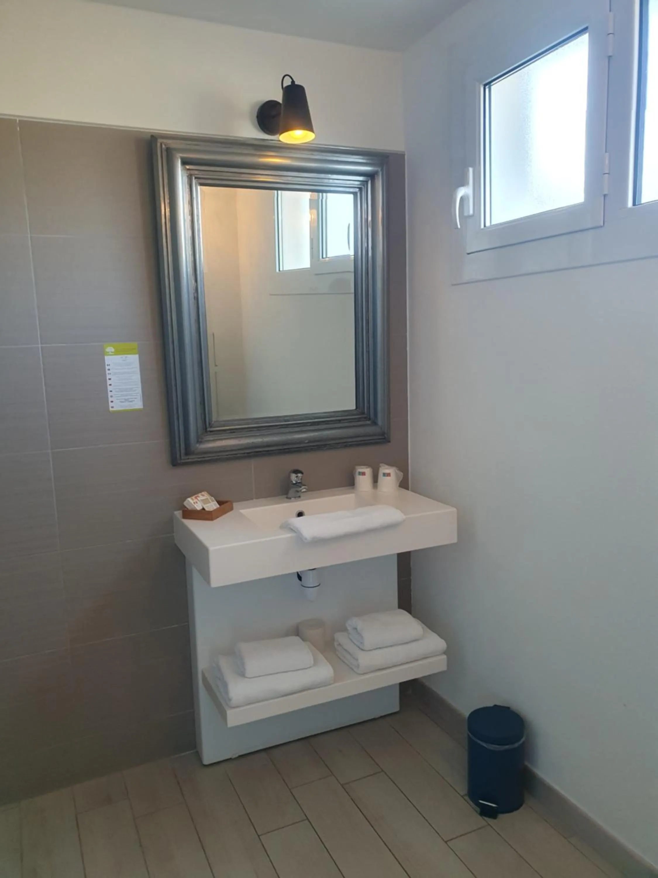 Shower in Le Mas des Quintrands Manosque - Motel de charme