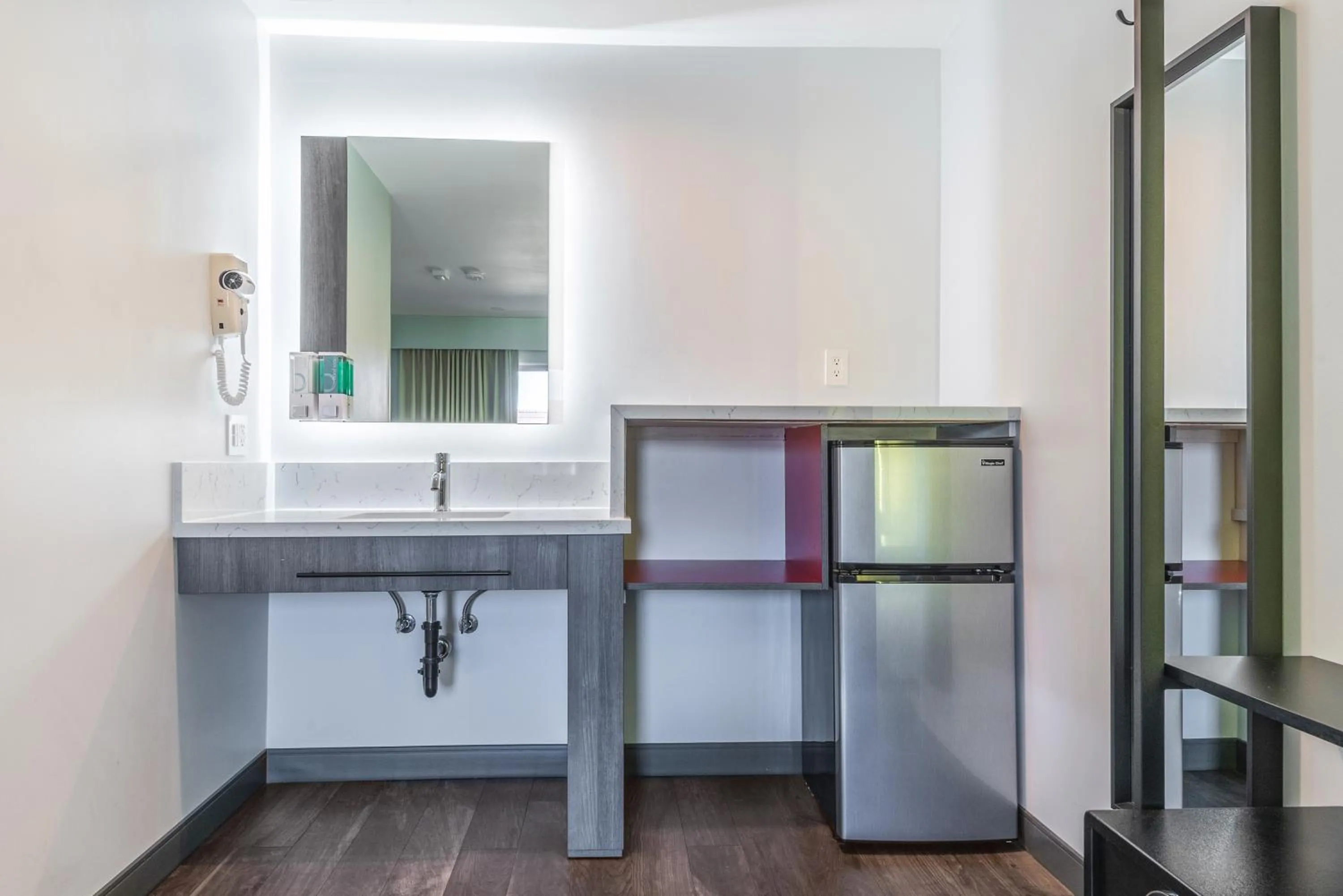 Bathroom in Solo Motel Broadway