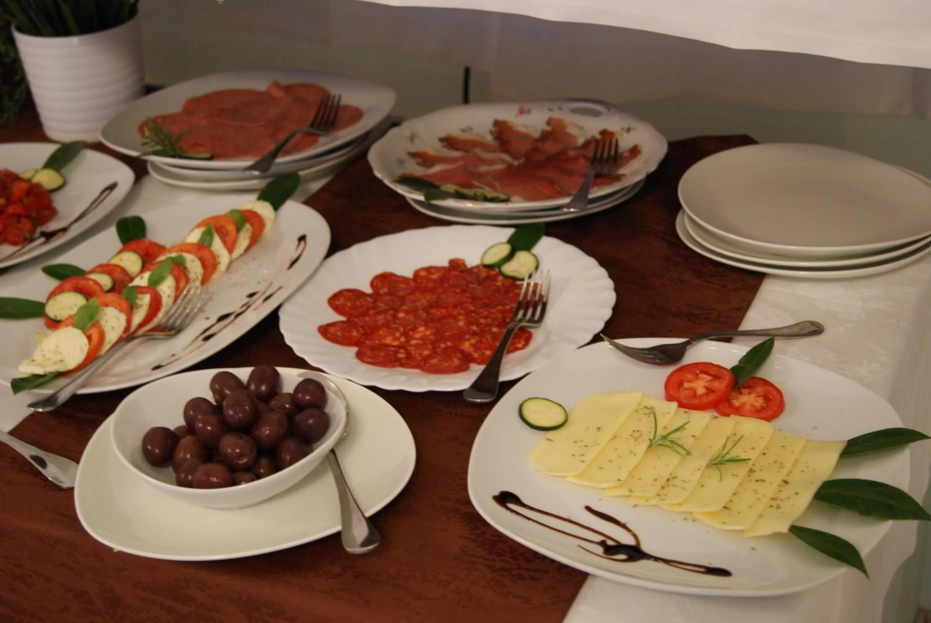 Buffet breakfast in Residence Aprilia