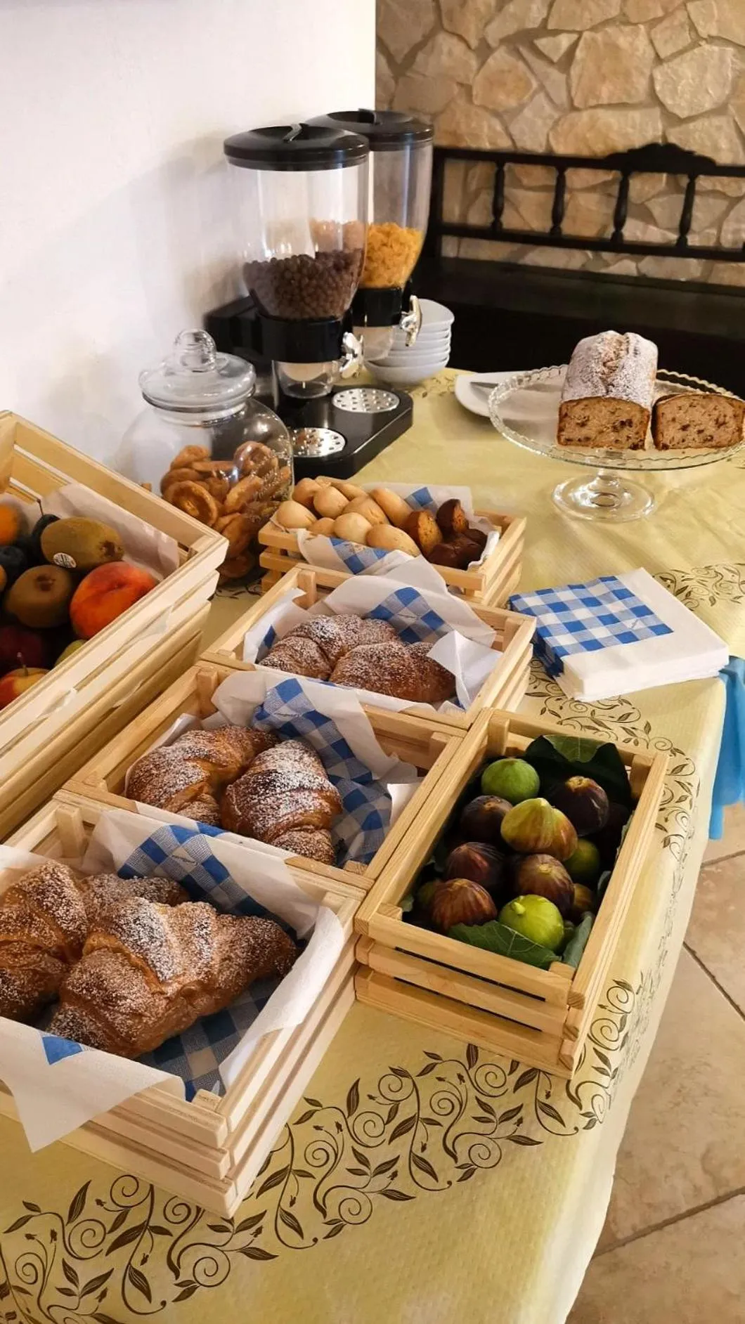 Breakfast in Sunset Bed and Breakfast