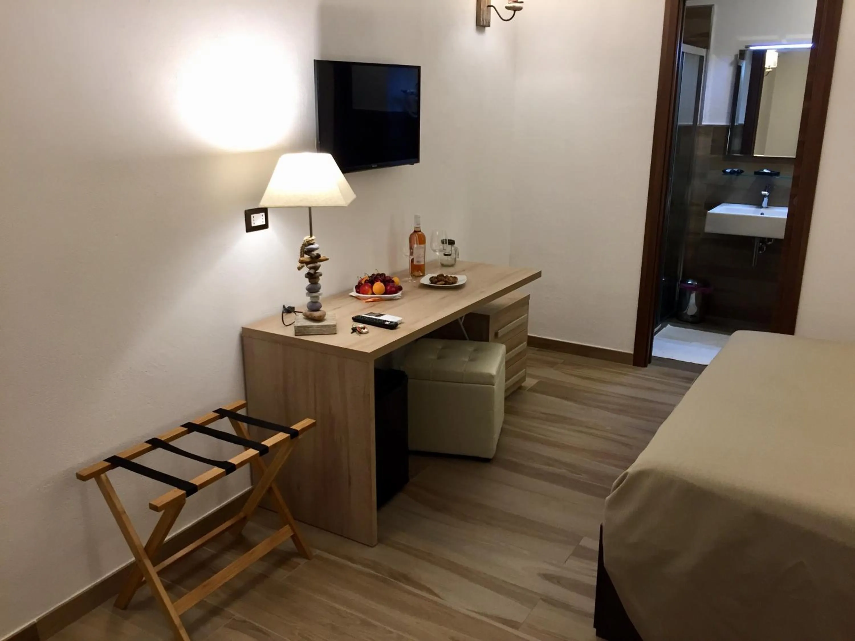 Photo of the whole room in Sunset Bed and Breakfast