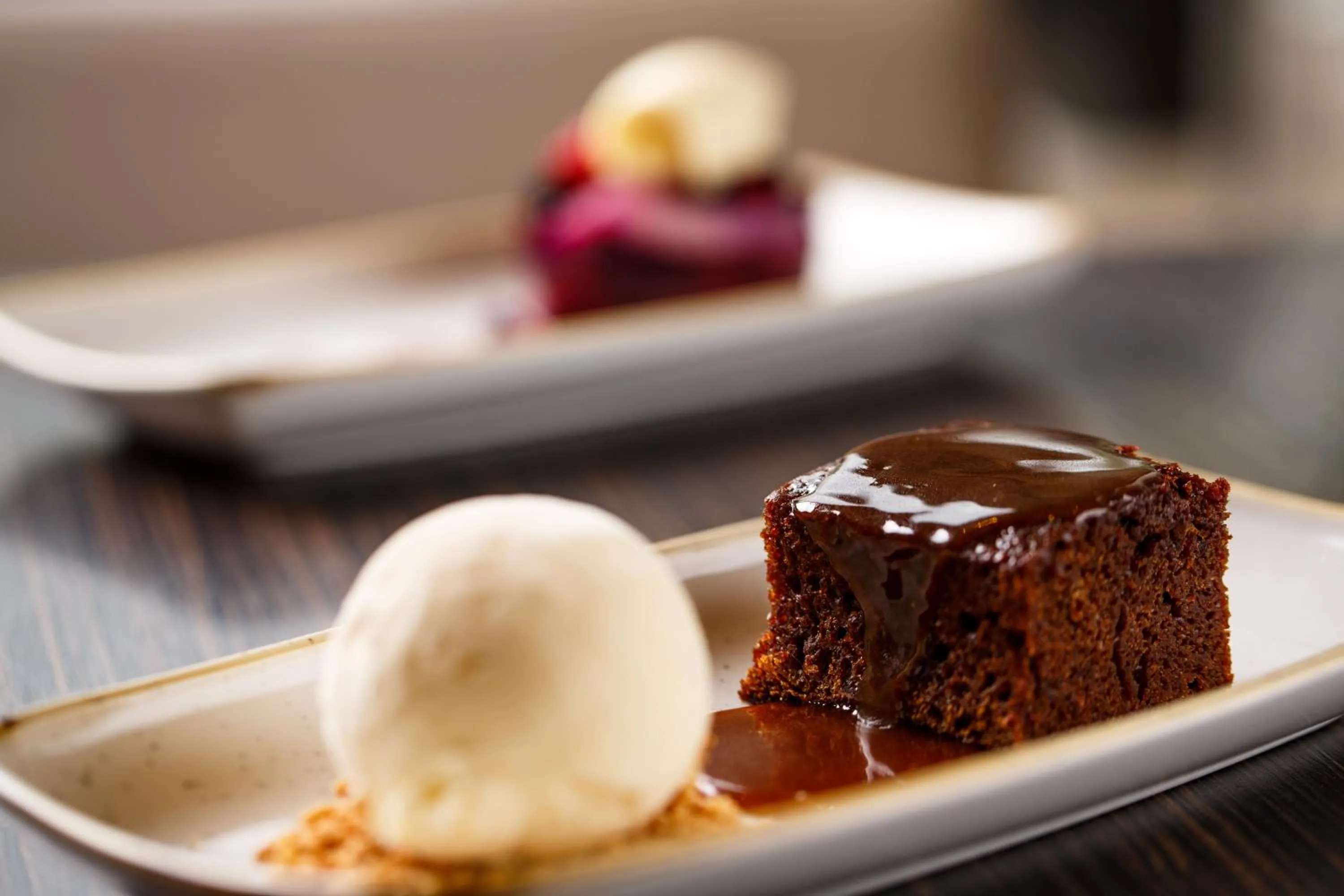 Restaurant/places to eat, Food in Holiday Inn Maidenhead Windsor