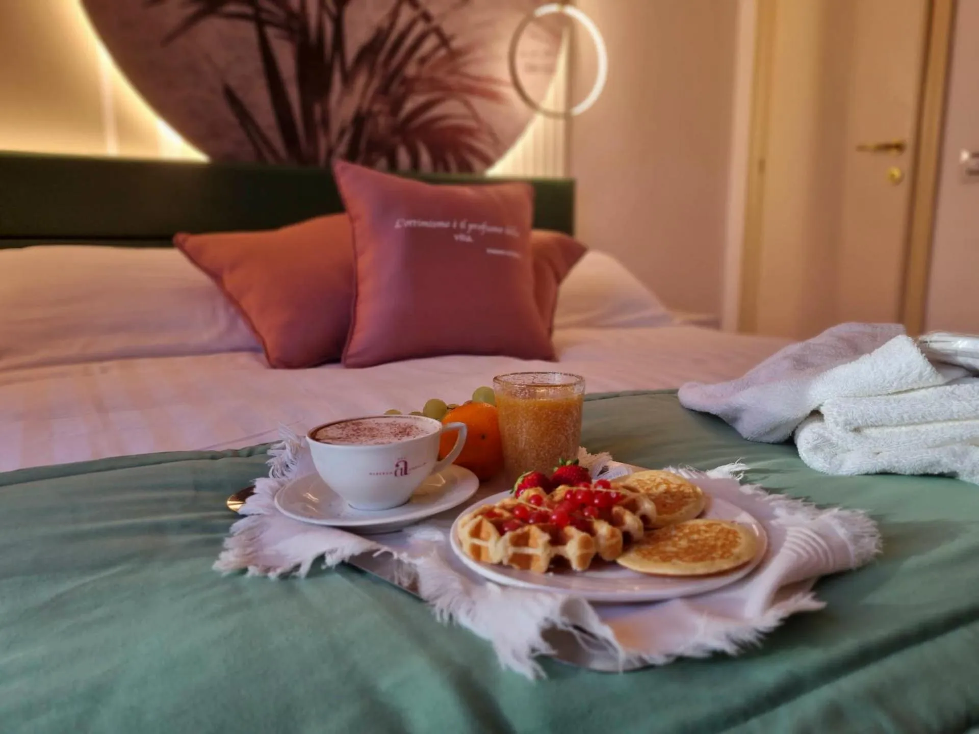 Breakfast, Bed in Hotel Angelini