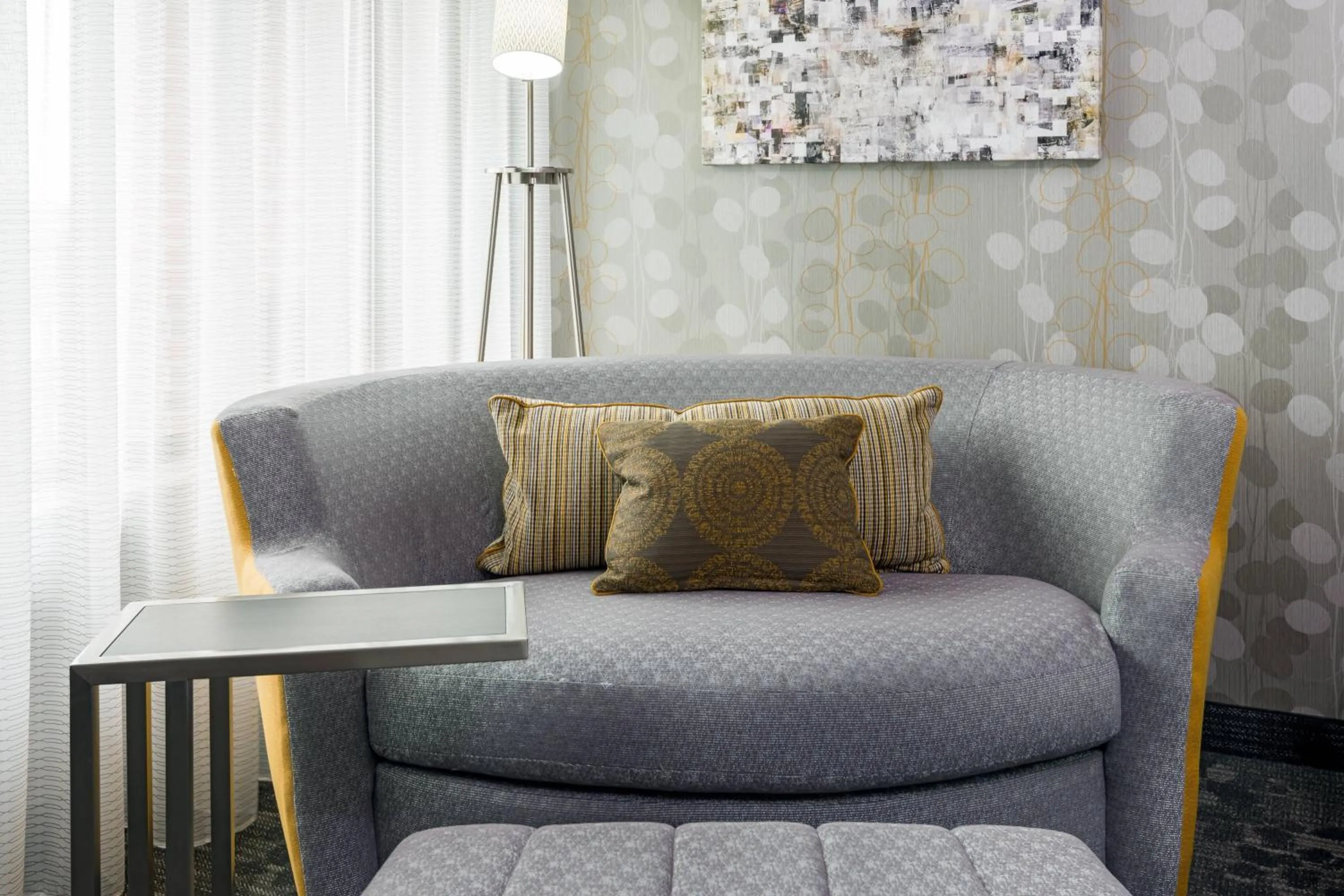 Photo of the whole room in Courtyard by Marriott Buffalo Airport