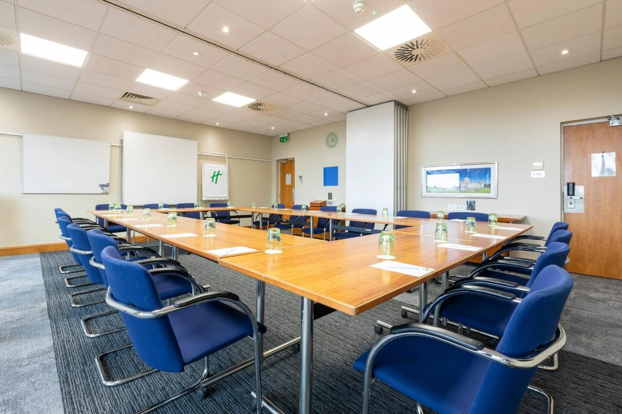 Meeting/conference room in Holiday Inn Cardiff City Centre by IHG
