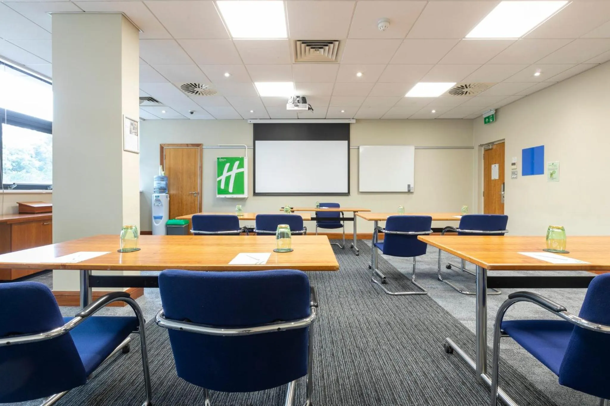 Meeting/conference room in Holiday Inn Cardiff City Centre by IHG
