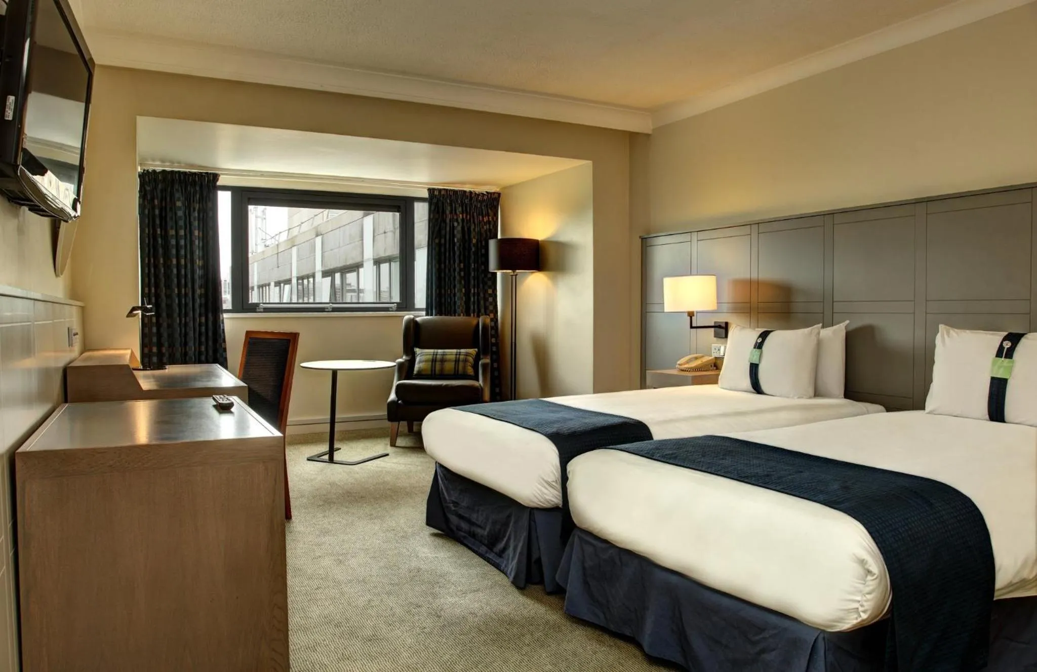 Photo of the whole room, Bed in Holiday Inn Cardiff City Centre by IHG