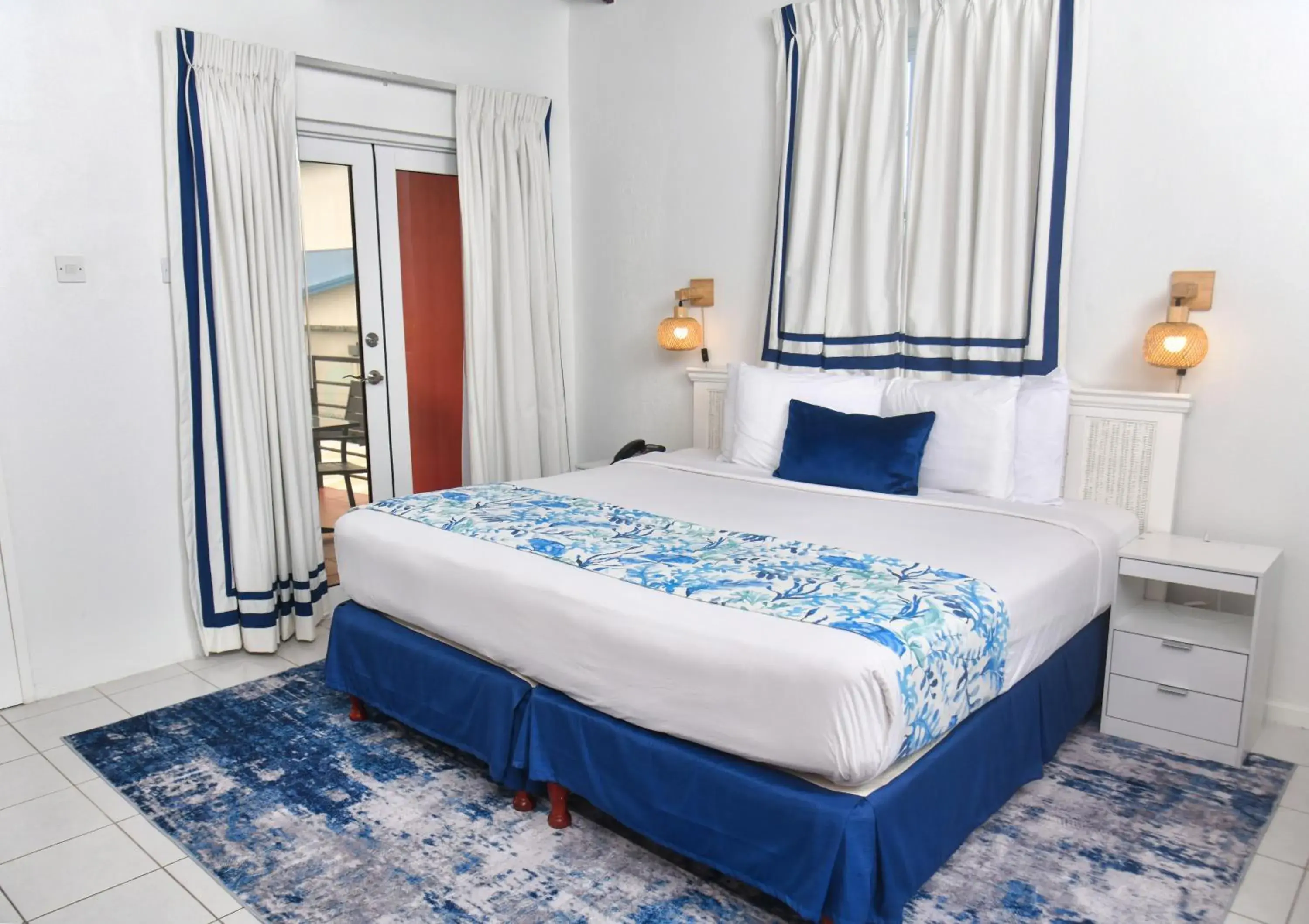 King Room in Melbourne Inn King Room in Melbourne Inn