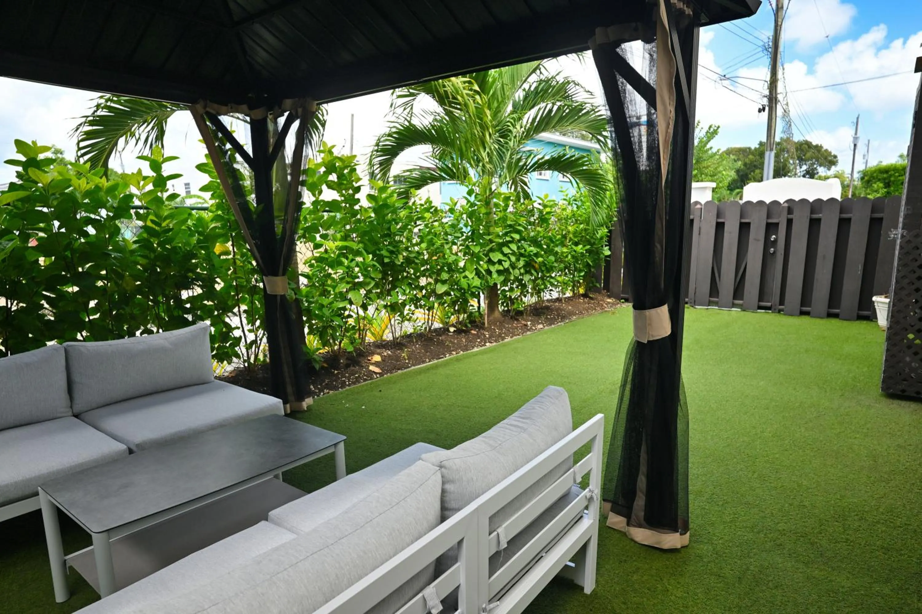 Garden in Melbourne Inn