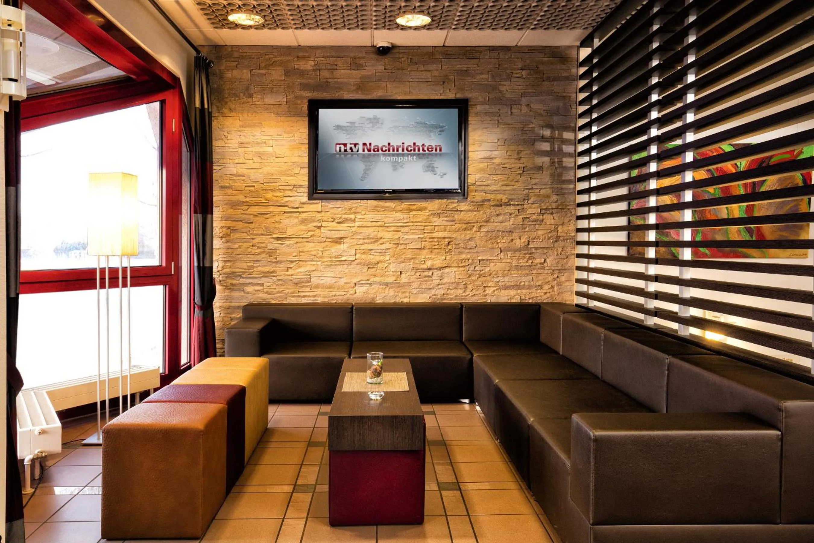 Lobby or reception in DOBLERGREEN Hotel Stuttgart-Gerlingen