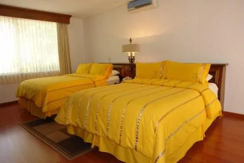 Bedroom, Bed in Casa de la Loma