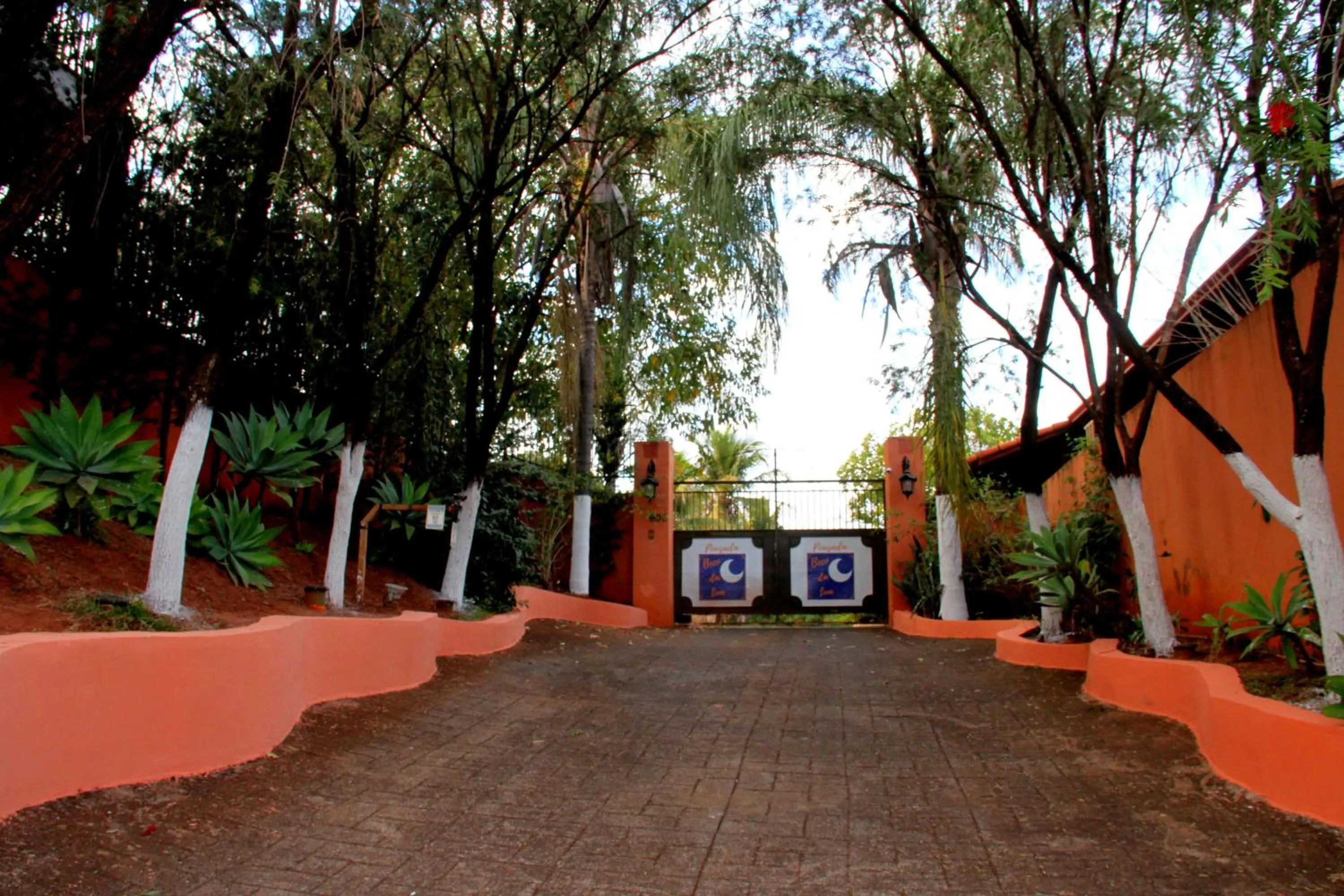 Property logo or sign in Pousada Beco da Lua