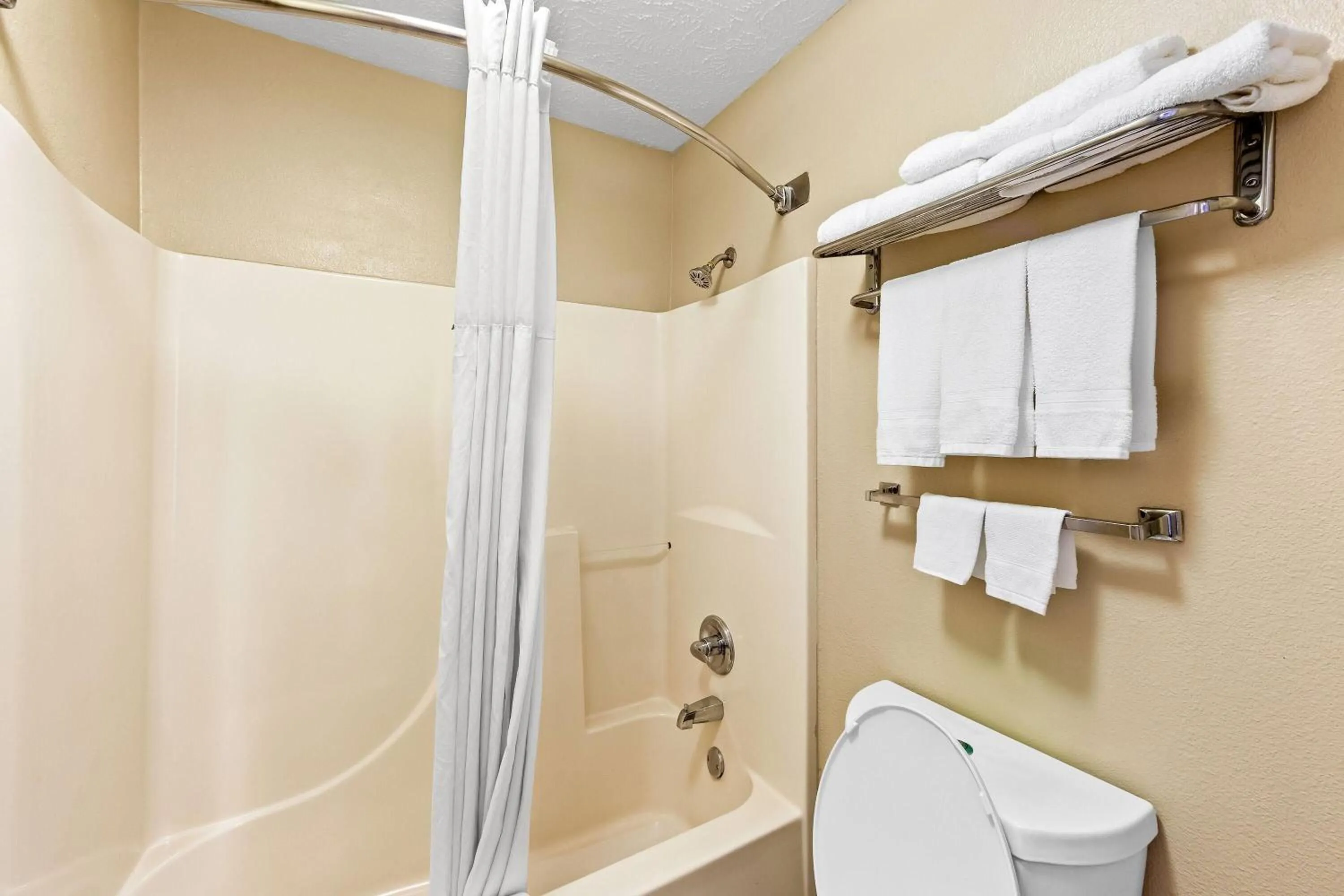 Bathroom in Days Inn by Wyndham Lexington