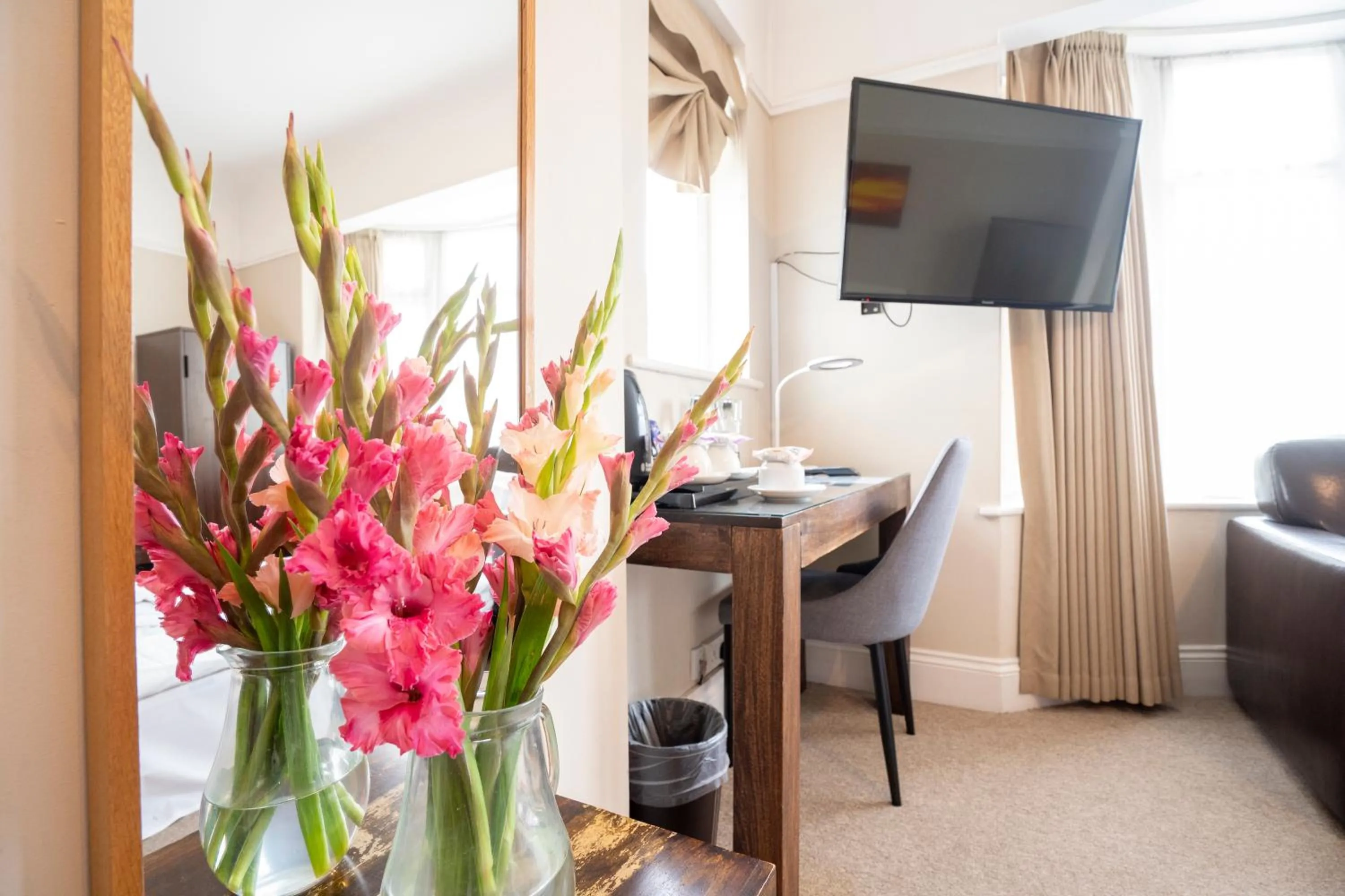 Bedroom in Remont Oxford Hotel