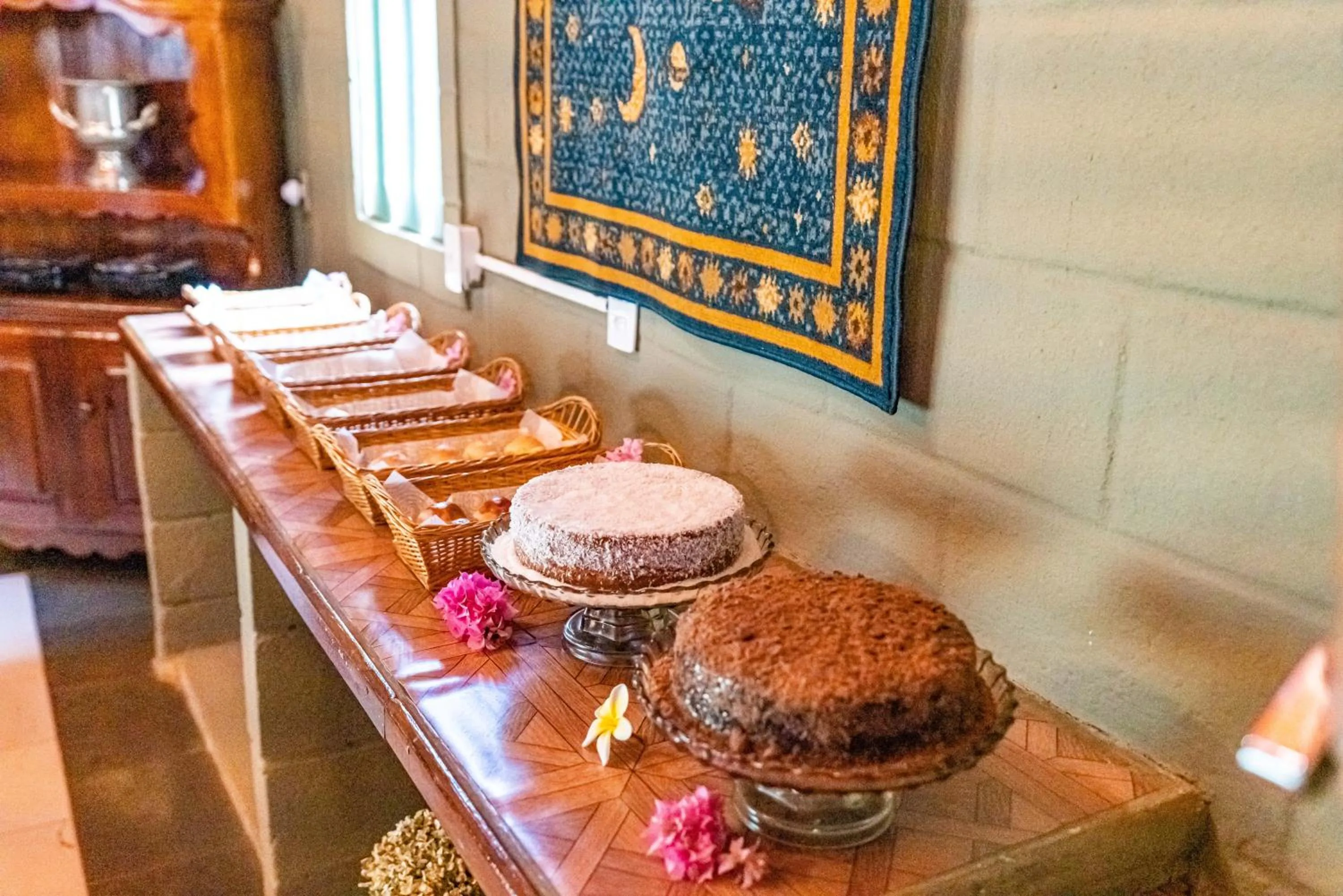 Continental breakfast in Pousada Camelot Inn