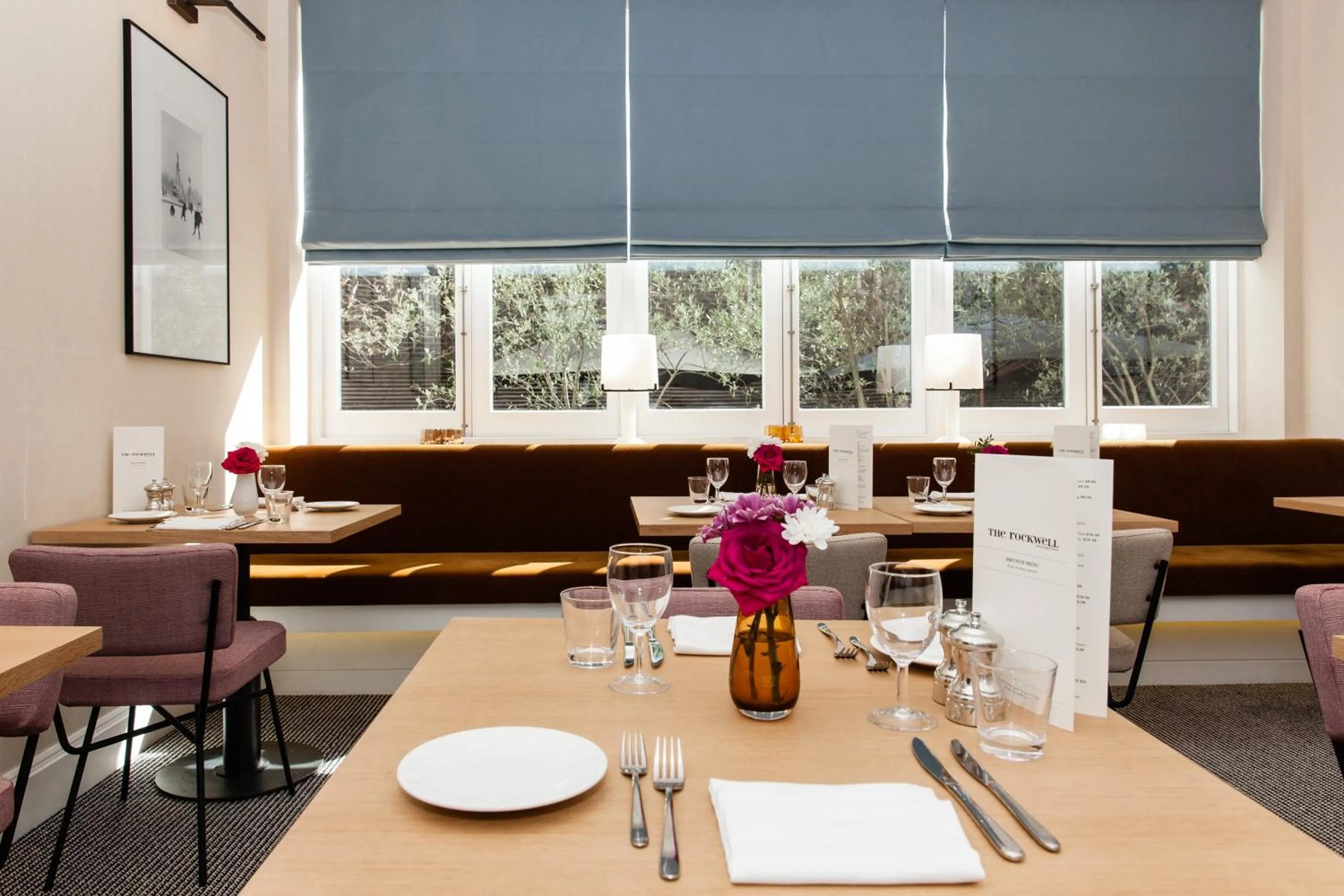 Restaurant/places to eat in The Rockwell