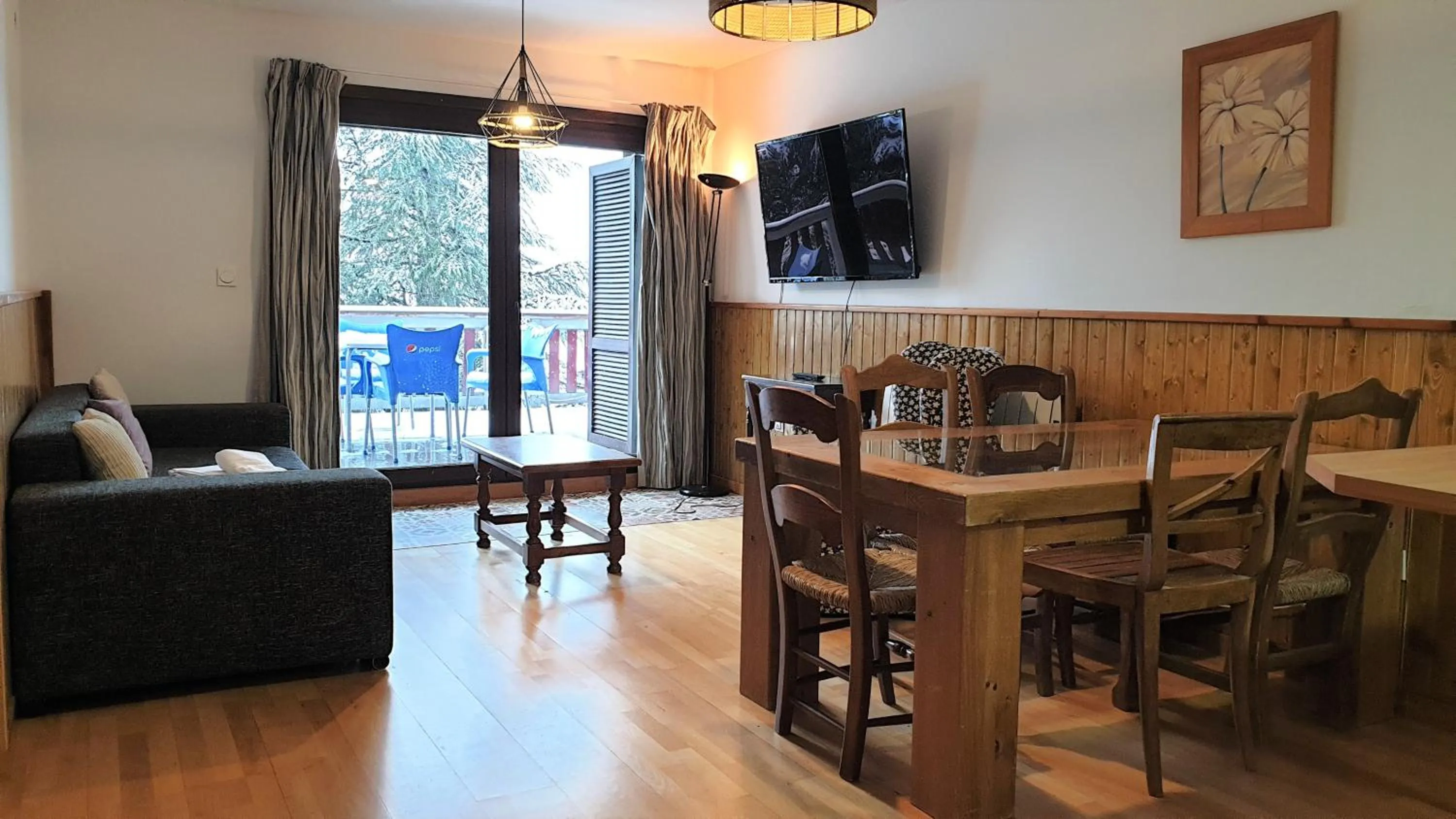 TODOSIERRANEVADA ZONA BAJA - MONTBLANC VISTAS A LA MONTANA - Junto a los Telecabinas