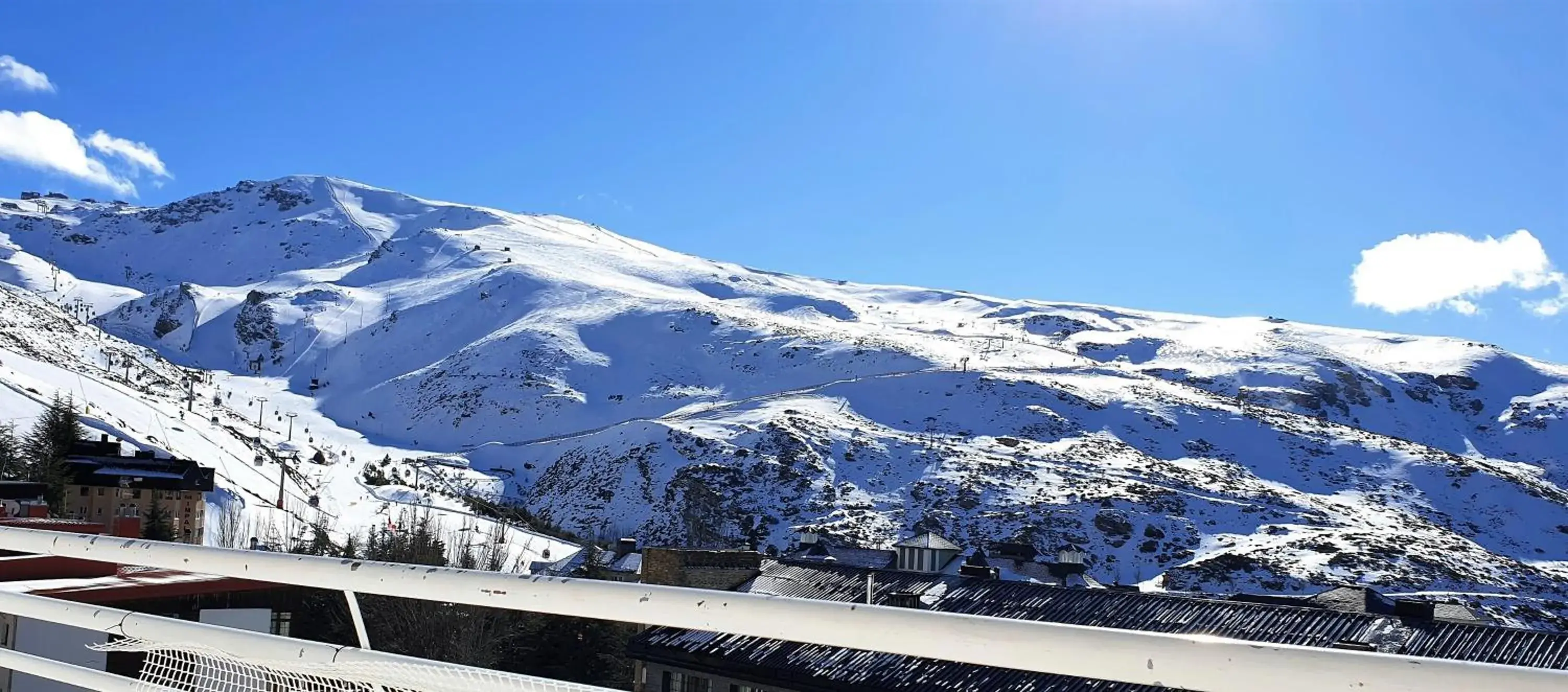 One-Bedroom Apartment in TODOSIERRANEVADA ZONA BAJA - MONTBLANC VISTAS A LA MONTANA - Junto a los Telecabinas One-Bedroom Apartment in TODOSIERRANEVADA ZONA BAJA - MONTBLANC VISTAS A LA MONTANA - Junto a los Telecabinas