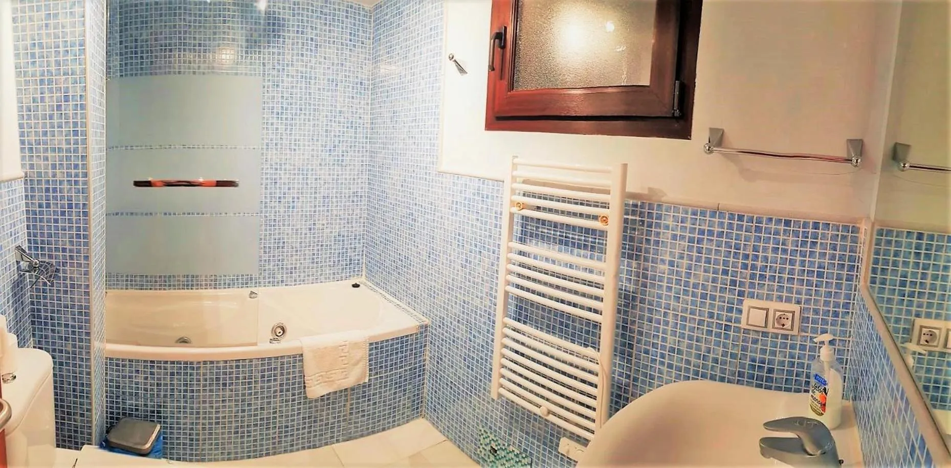 TODOSIERRANEVADA ZONA BAJA - MONTBLANC VISTAS A LA MONTANA - Junto a los Telecabinas