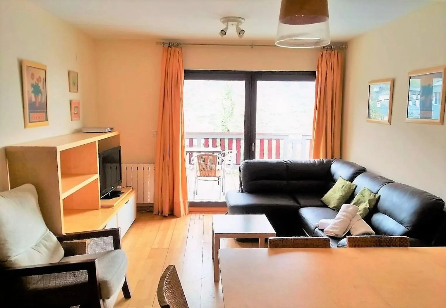 TODOSIERRANEVADA ZONA BAJA - MONTBLANC VISTAS A LA MONTANA - Junto a los Telecabinas