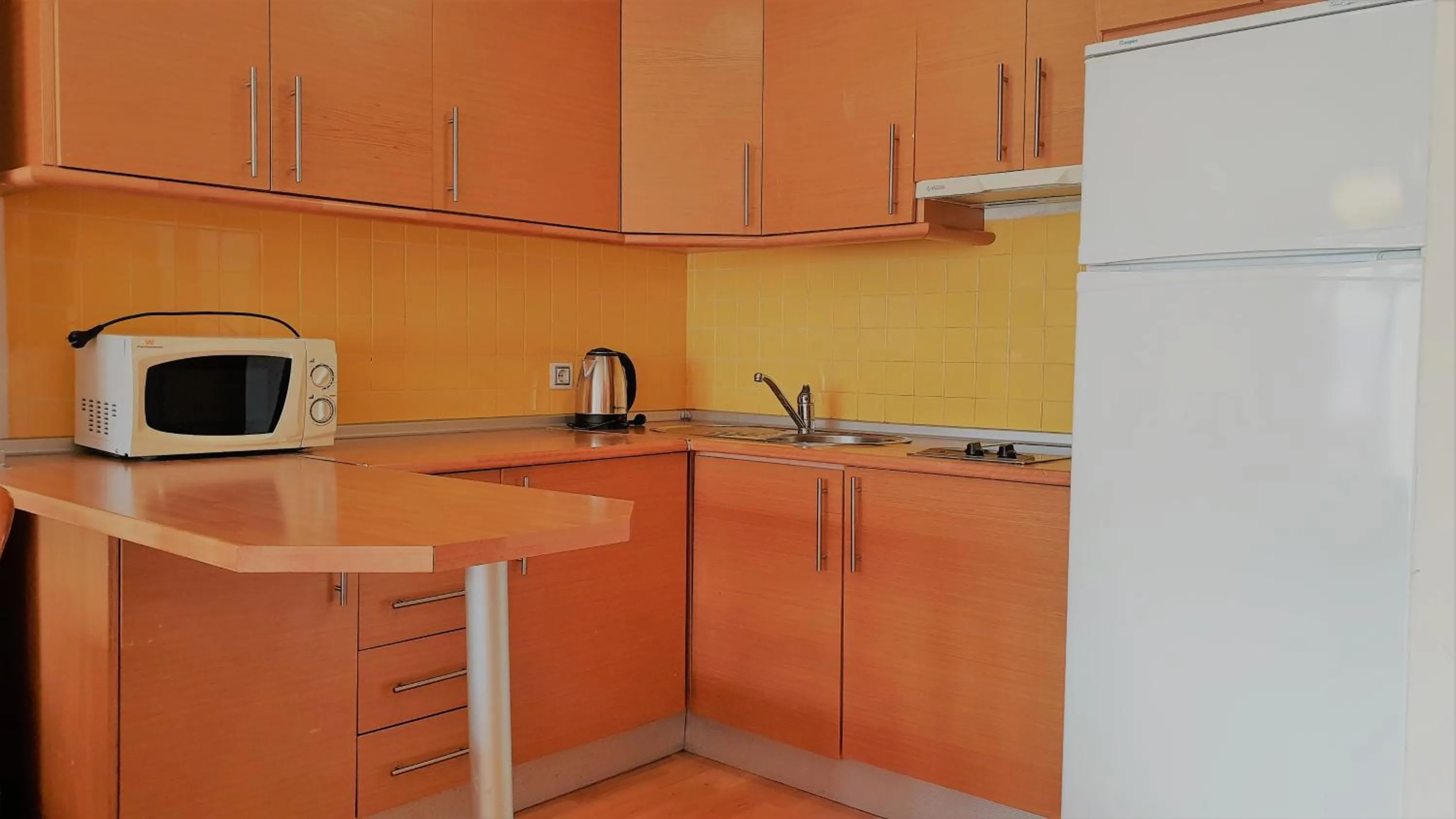 TODOSIERRANEVADA ZONA BAJA - MONTBLANC VISTAS A LA MONTANA - Junto a los Telecabinas