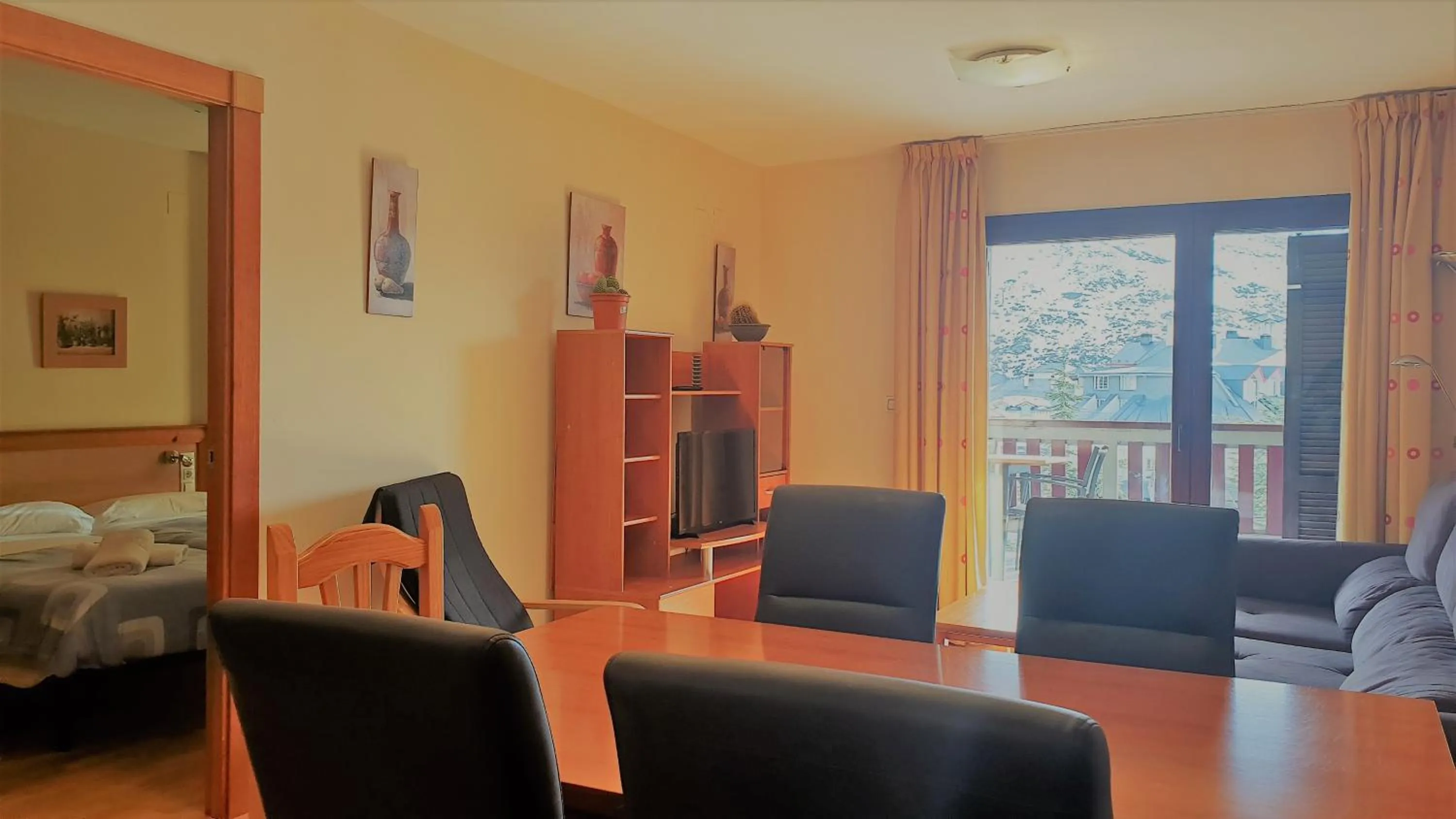 TODOSIERRANEVADA ZONA BAJA - MONTBLANC VISTAS A LA MONTANA - Junto a los Telecabinas