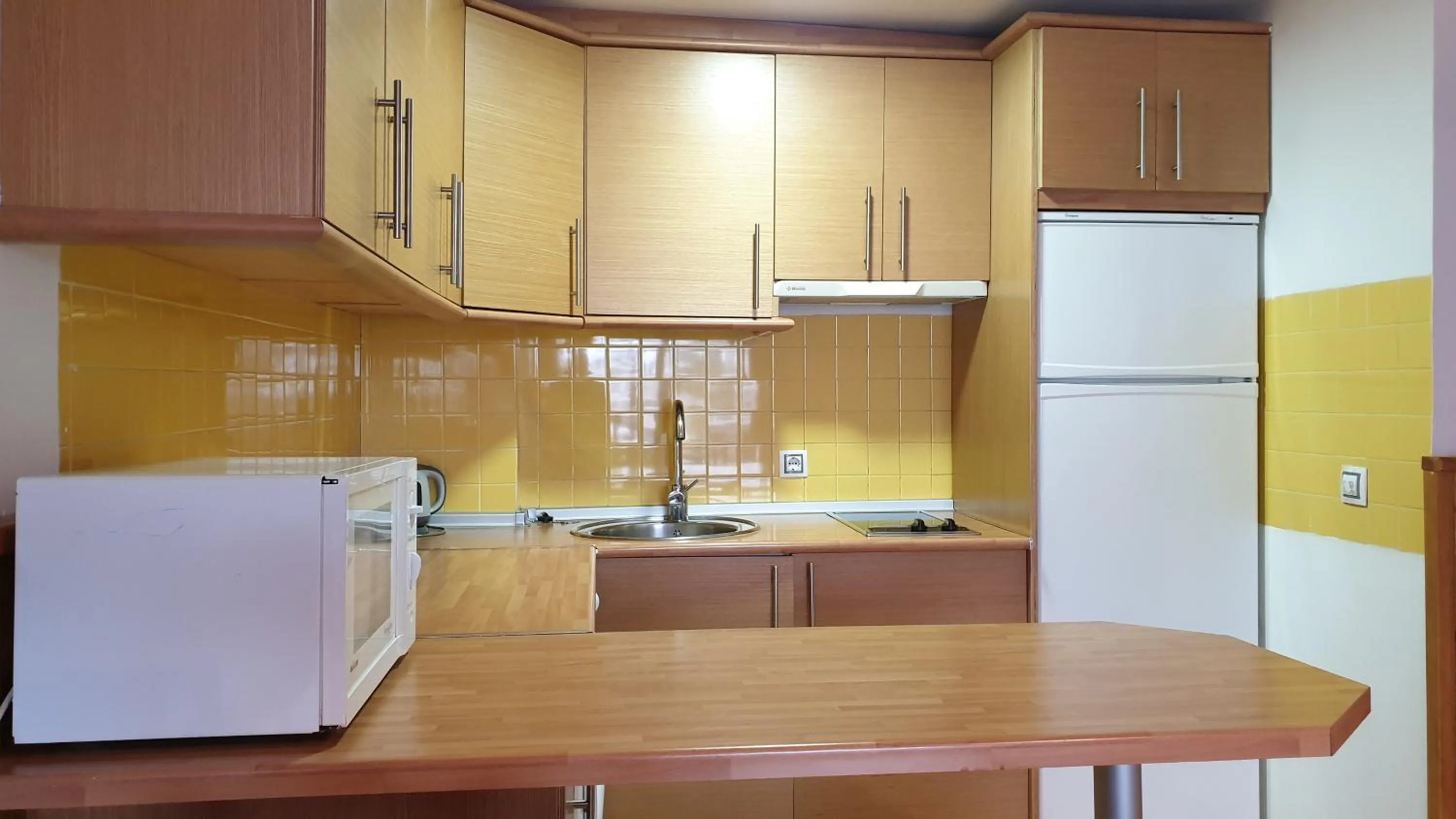 TODOSIERRANEVADA ZONA BAJA - MONTBLANC VISTAS A LA MONTANA - Junto a los Telecabinas